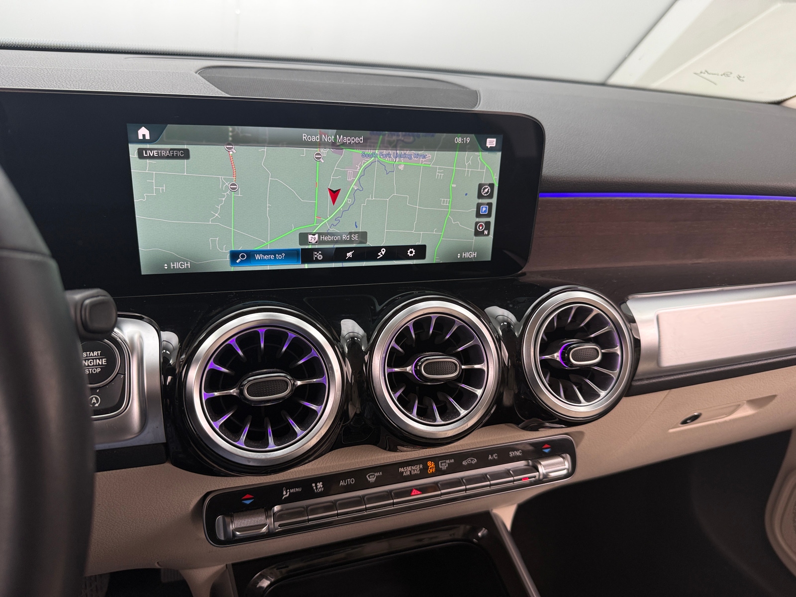 Thumbnail: 2023 Mercedes-Benz GLB - 3