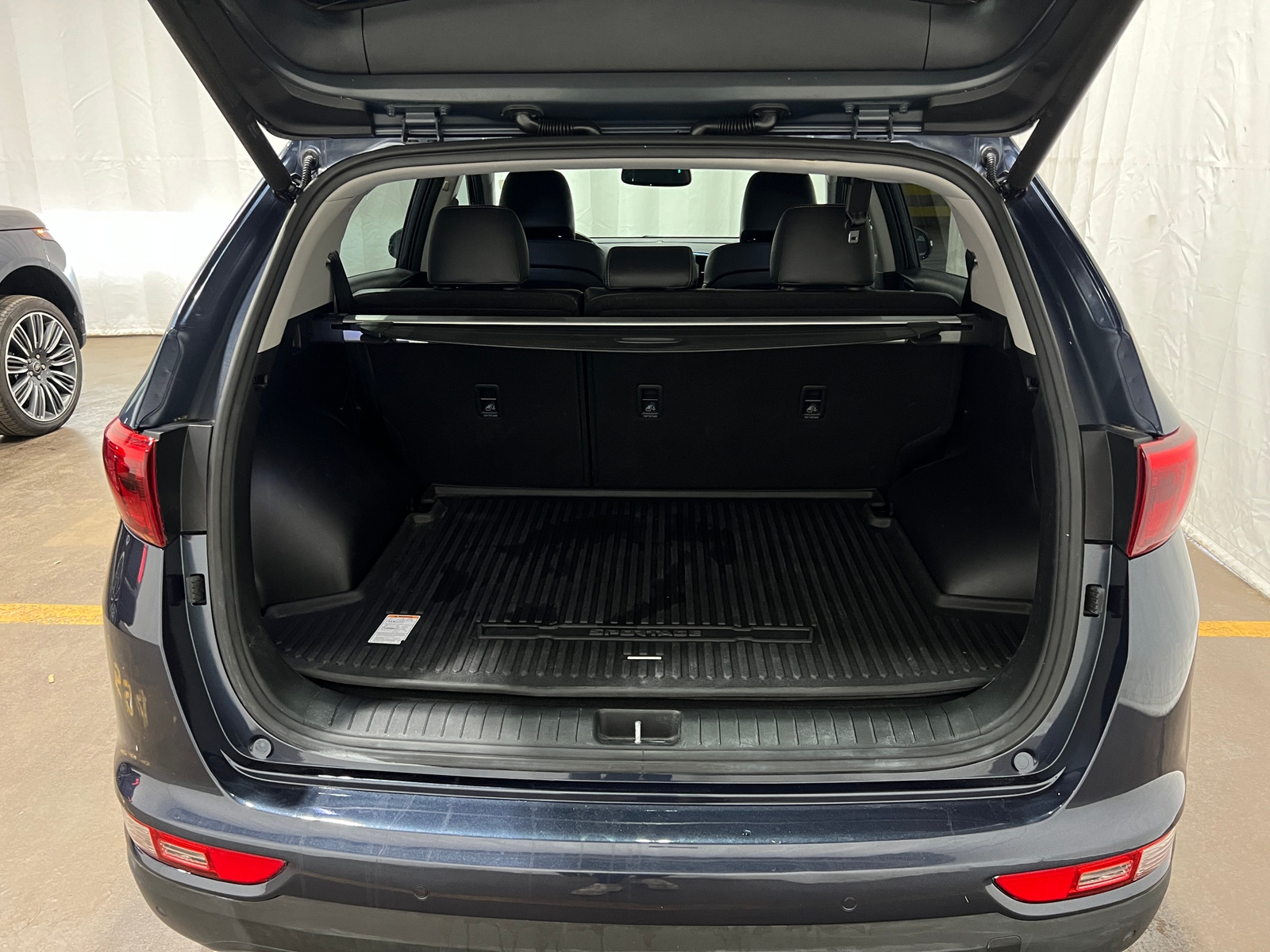 Thumbnail: 2017 Kia Sportage - 6