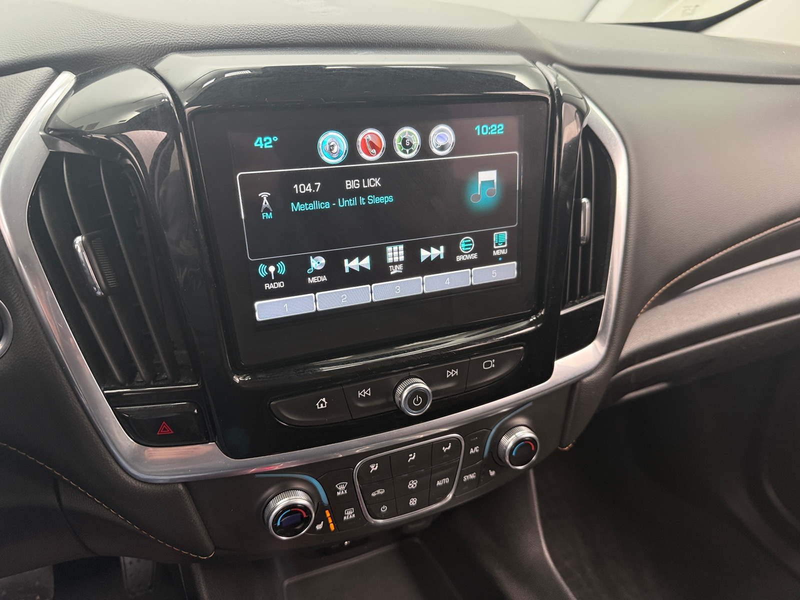 Thumbnail: 2019 Chevrolet Traverse - 4