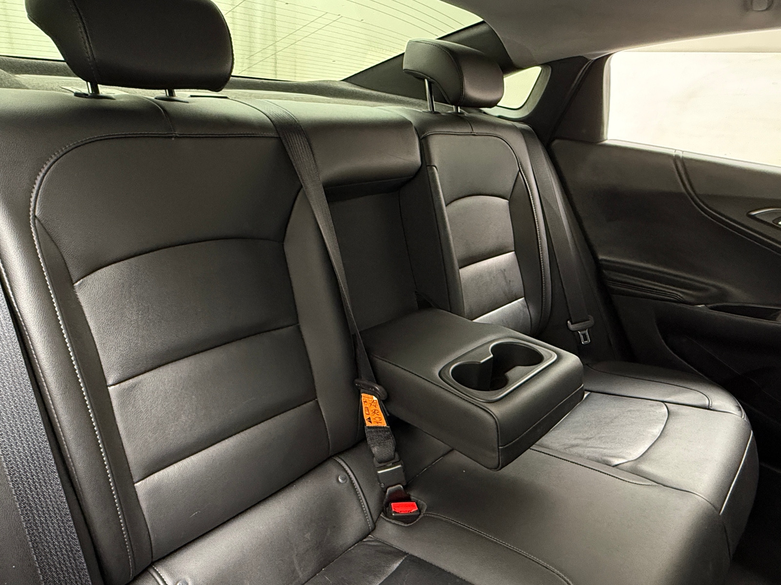 Thumbnail: 2017 Chevrolet Malibu - 5