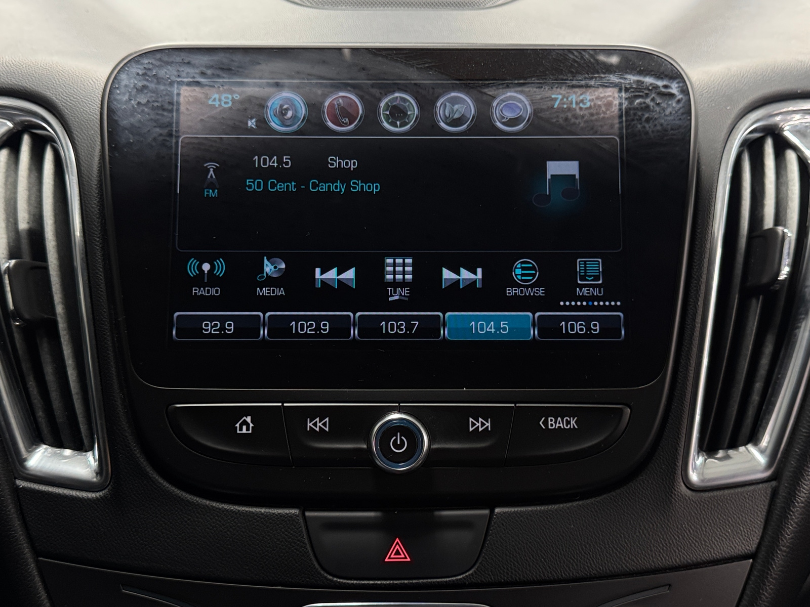 Thumbnail: 2017 Chevrolet Malibu - 3