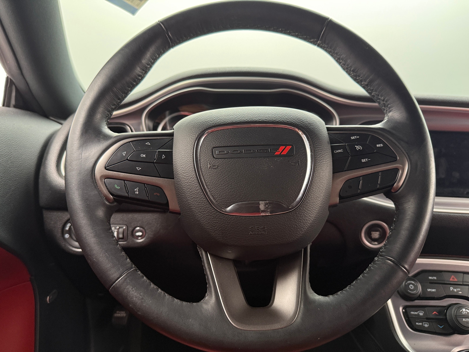 Thumbnail: 2019 Dodge Challenger - 3