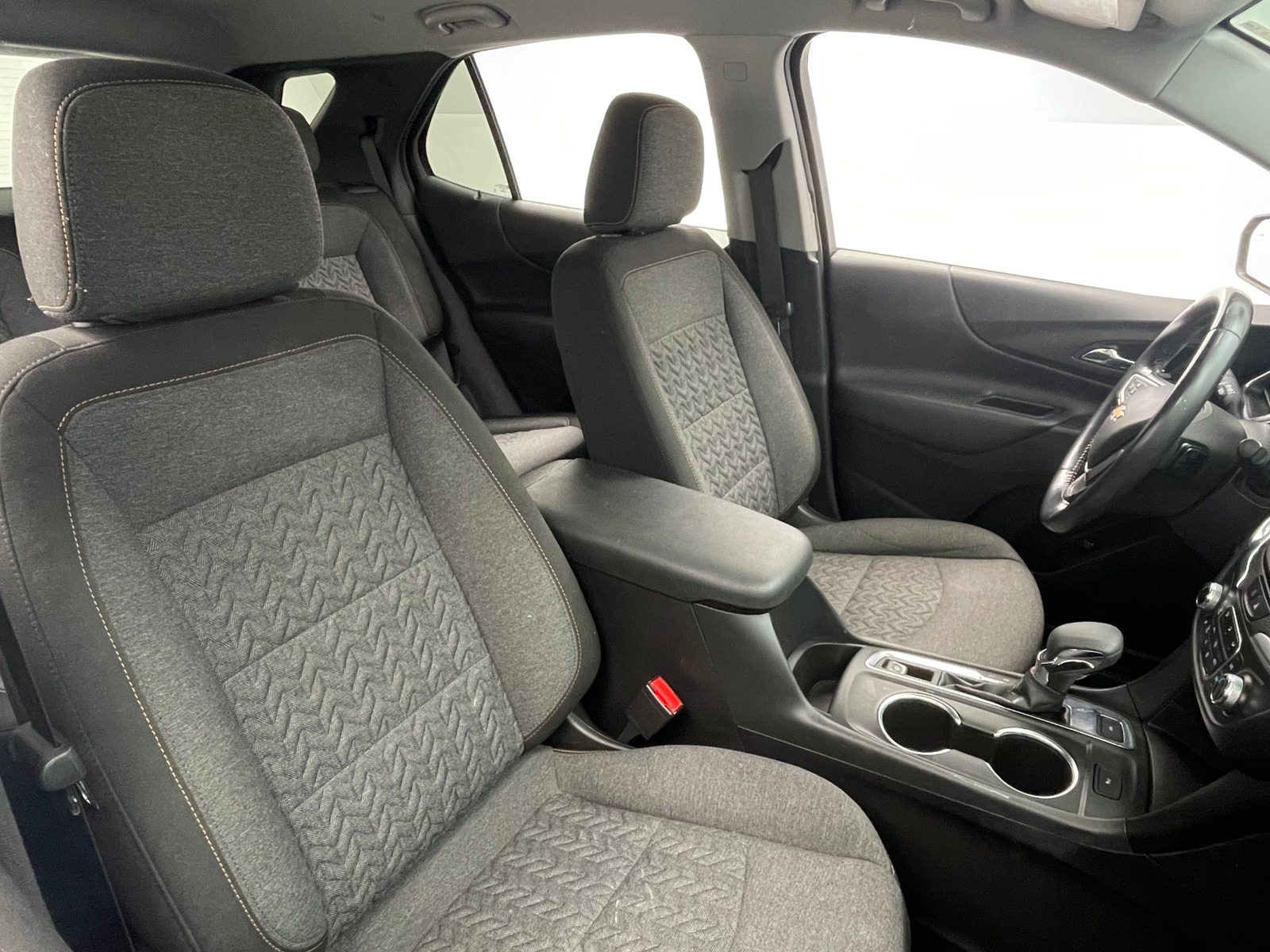 Thumbnail: 2022 Chevrolet Equinox - 2