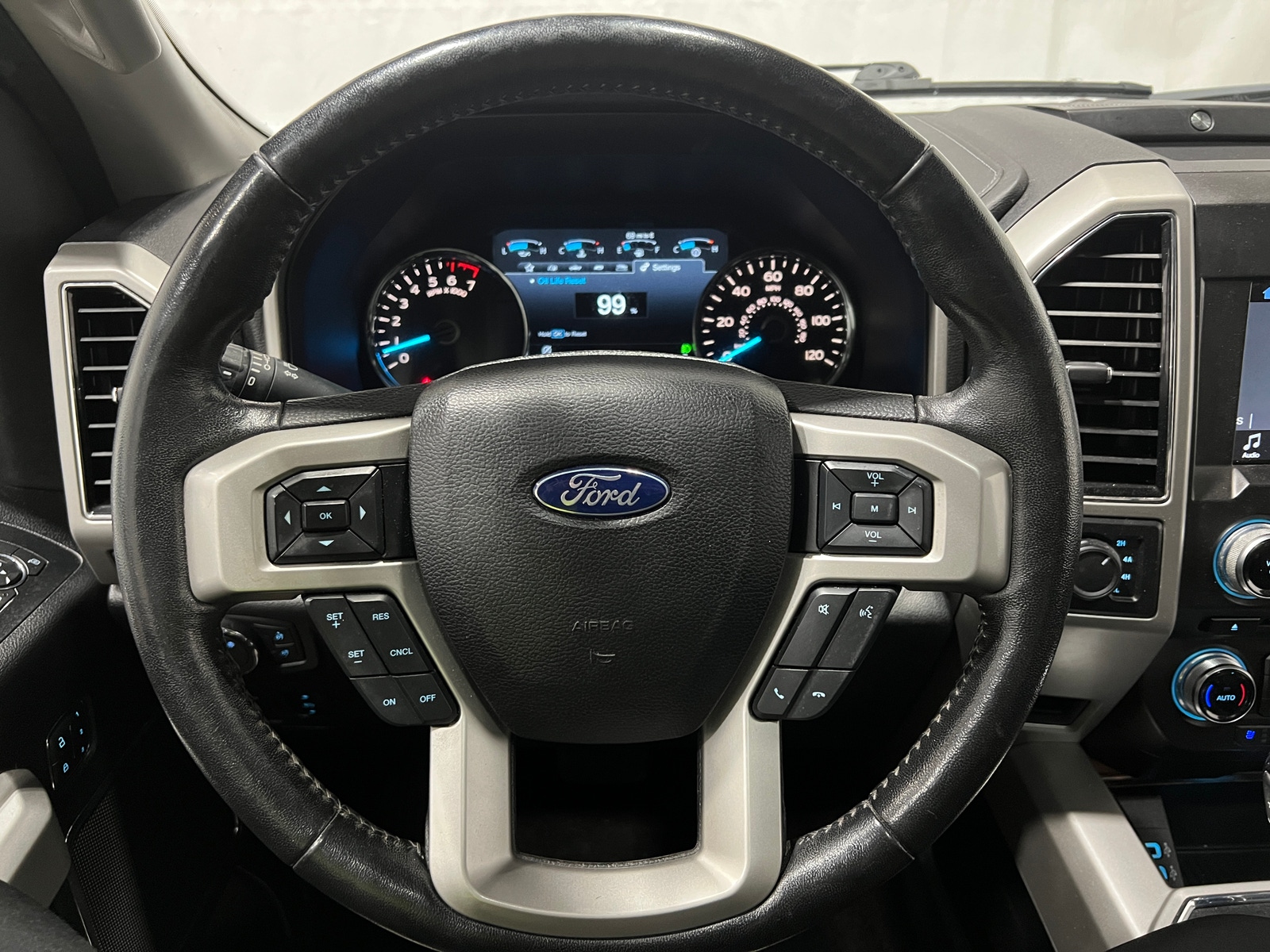 Thumbnail: 2018 Ford Econoline - 4