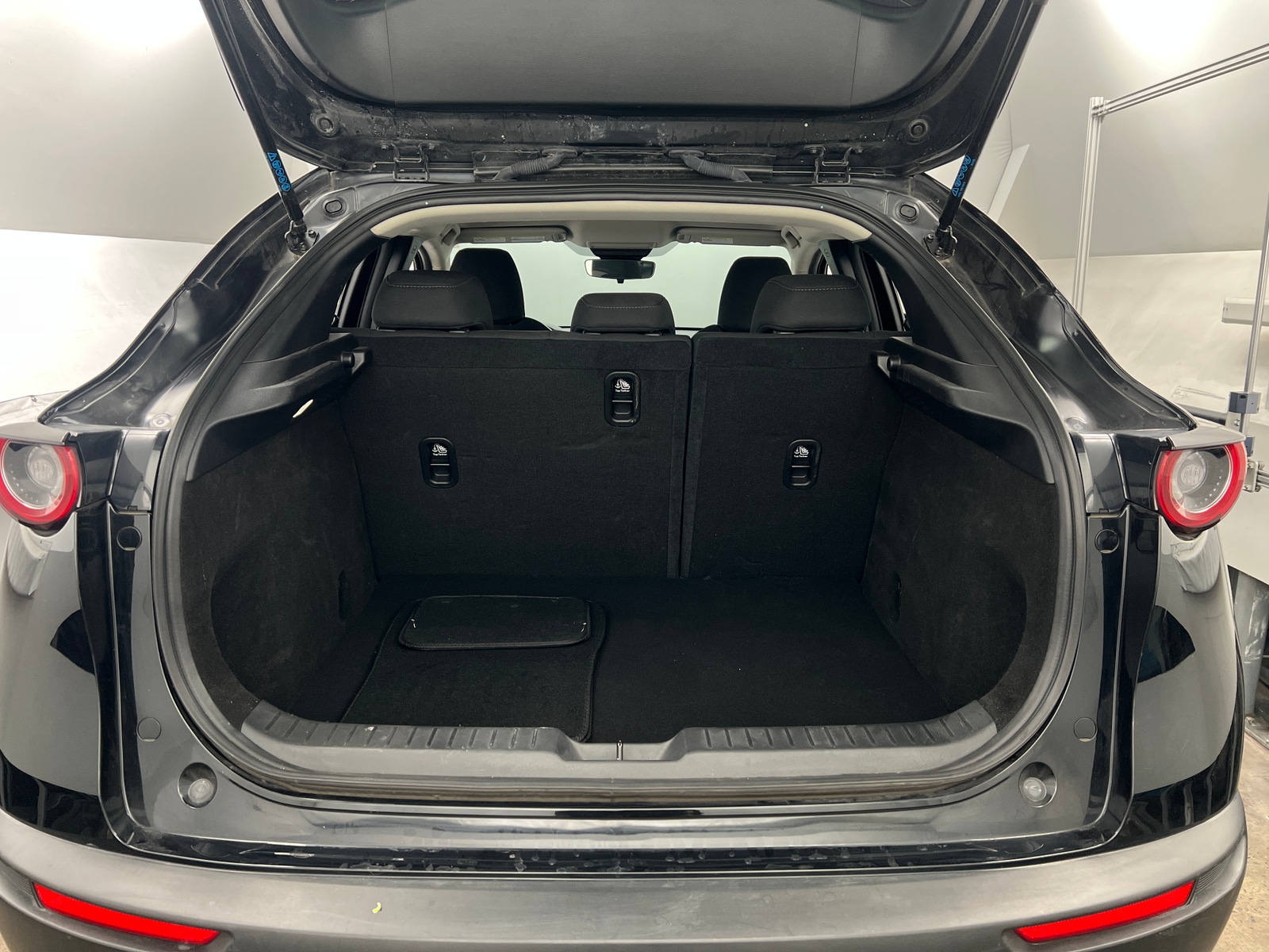 Thumbnail: 2022 Mazda CX-30 - 7