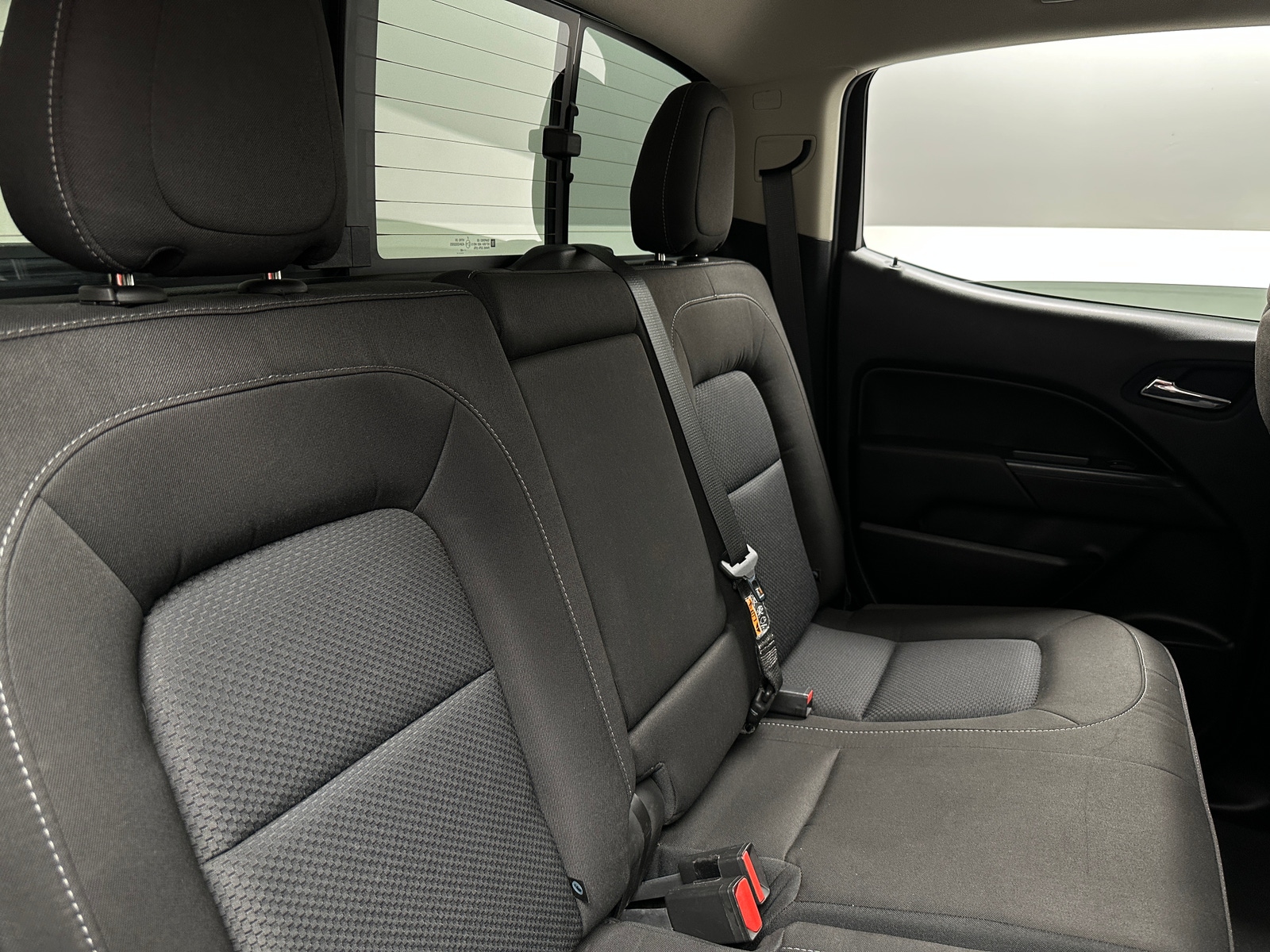 Thumbnail: 2022 Chevrolet Colorado - 6