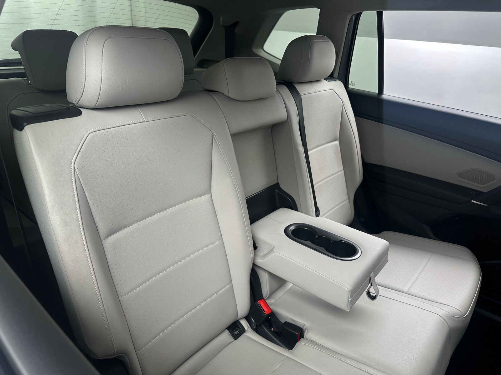 Thumbnail: 2020 Volkswagen Tiguan - 5