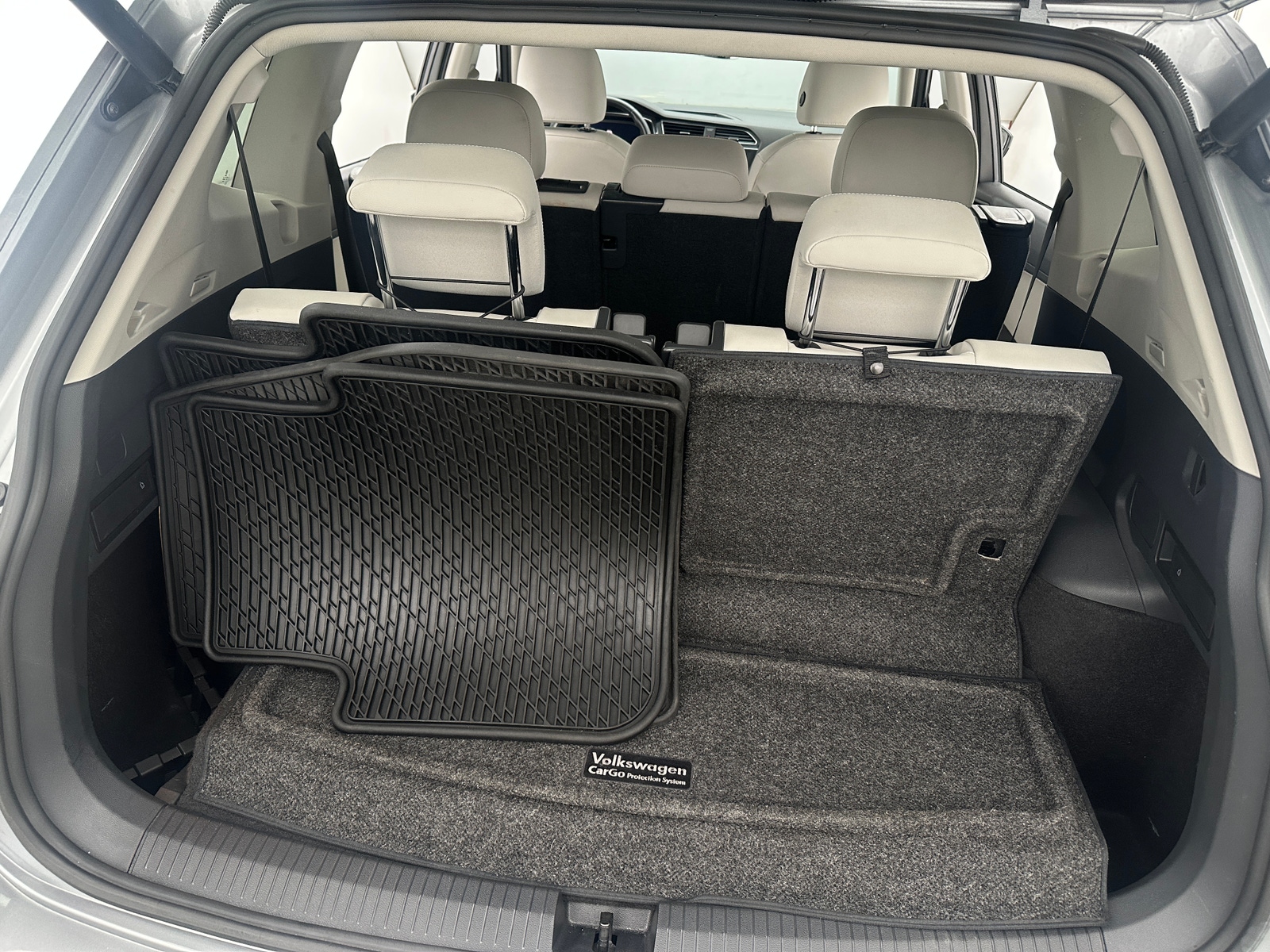 Thumbnail: 2020 Volkswagen Tiguan - 6