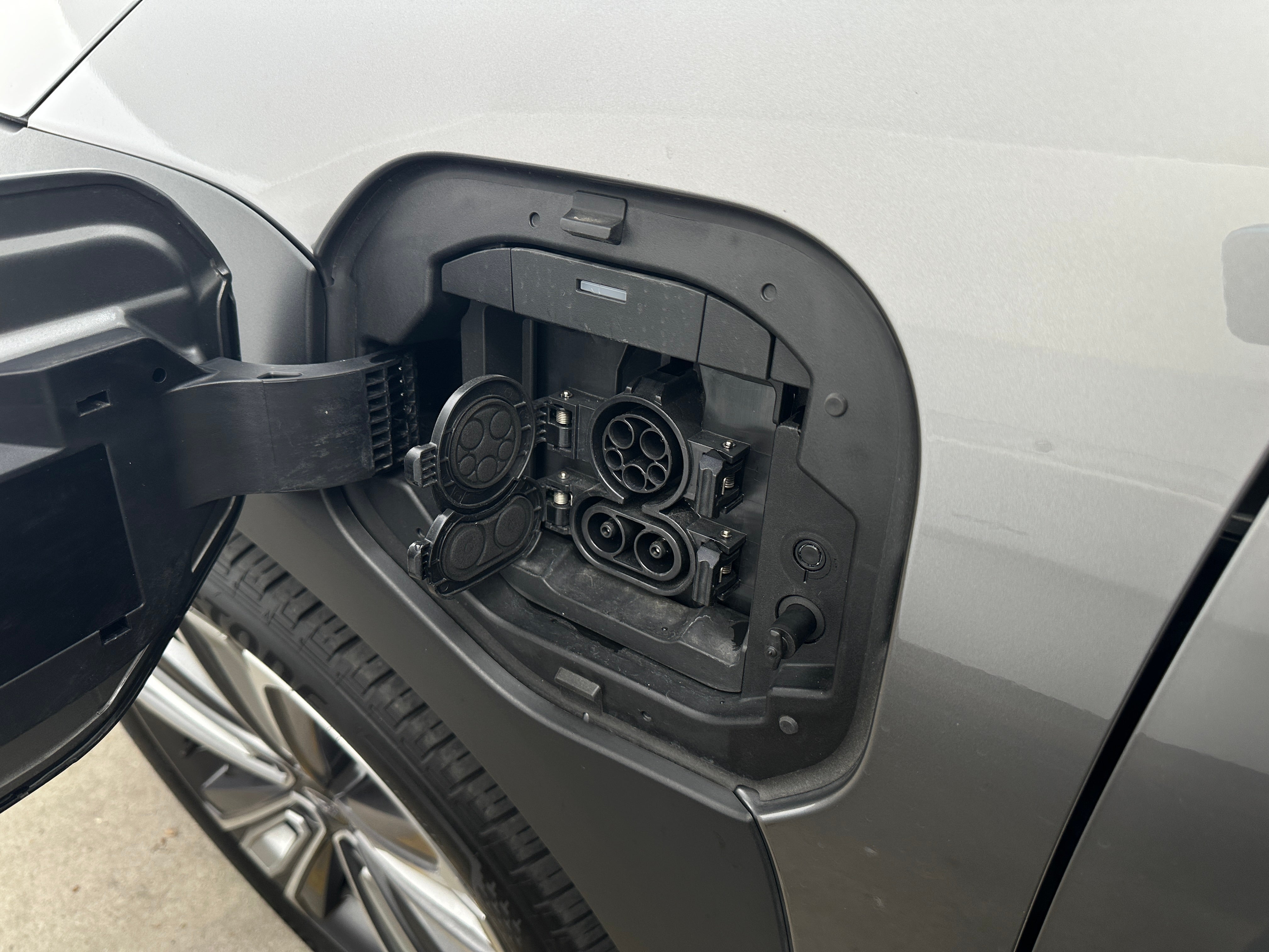 Used 2024 Subaru Solterra Touring with VIN JTMABABA5RA058350 for sale in Auburn, WA