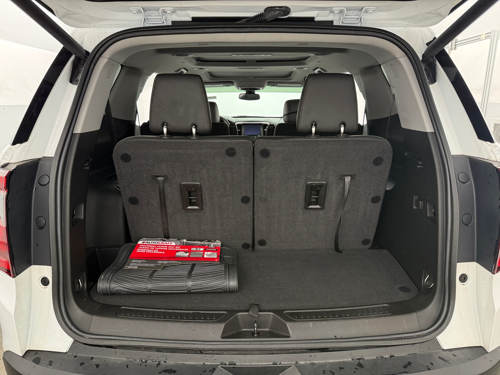 Thumbnail: 2023 GMC Acadia - 6