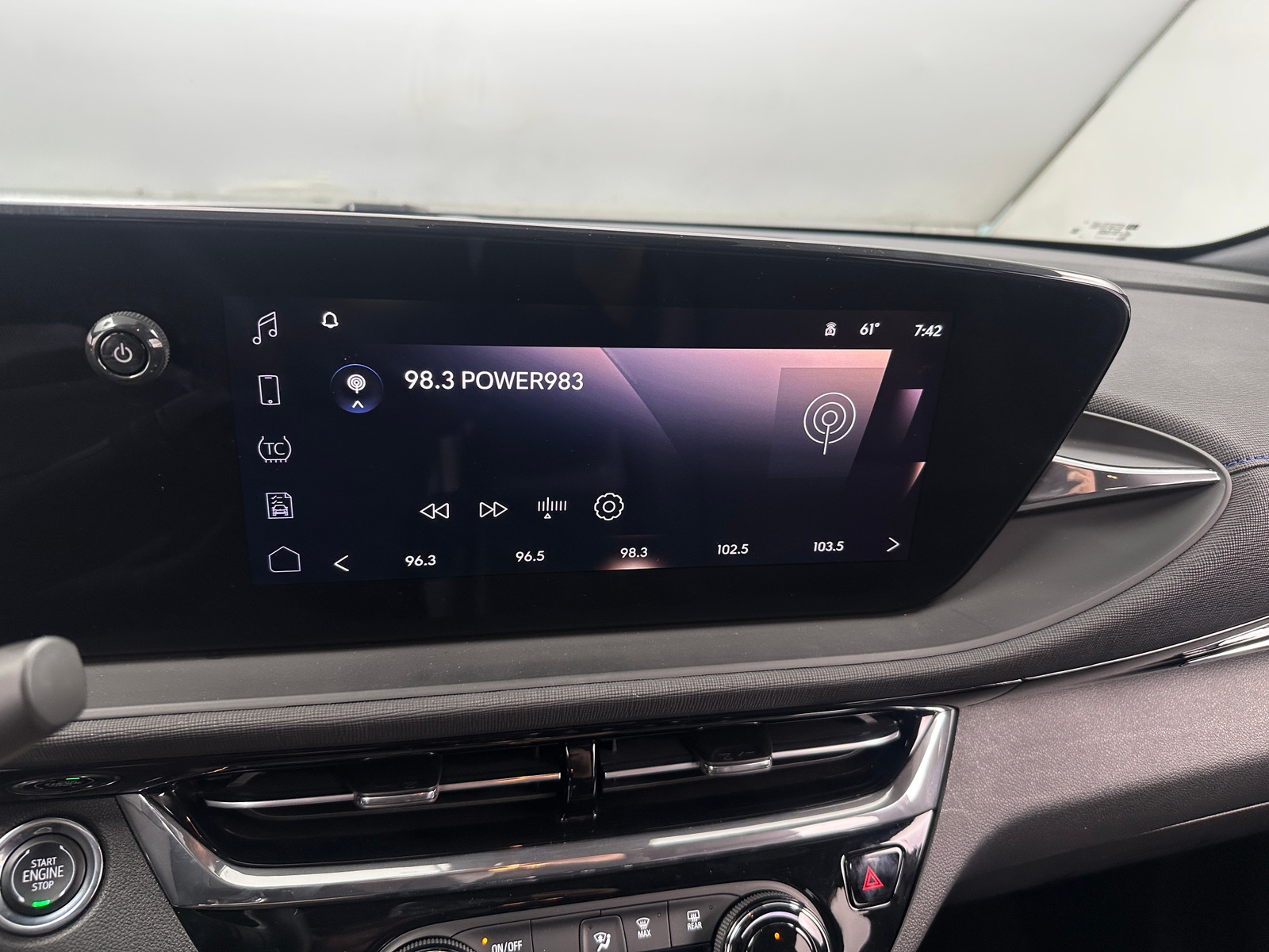 Thumbnail: 2025 Buick Envista - 4