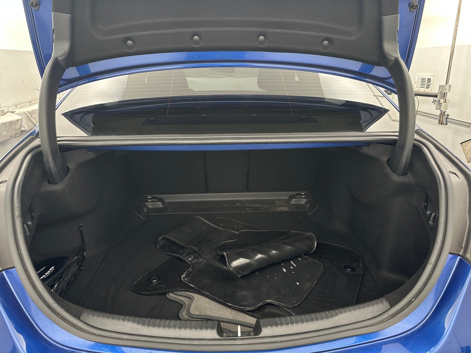 Thumbnail: 2023 Mercedes-Benz C-Class - 6