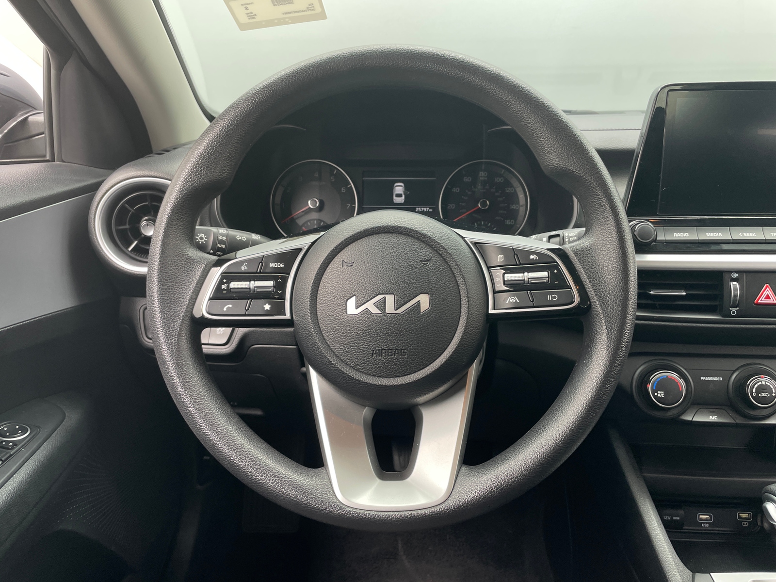 Thumbnail: 2024 Kia Forte - 5