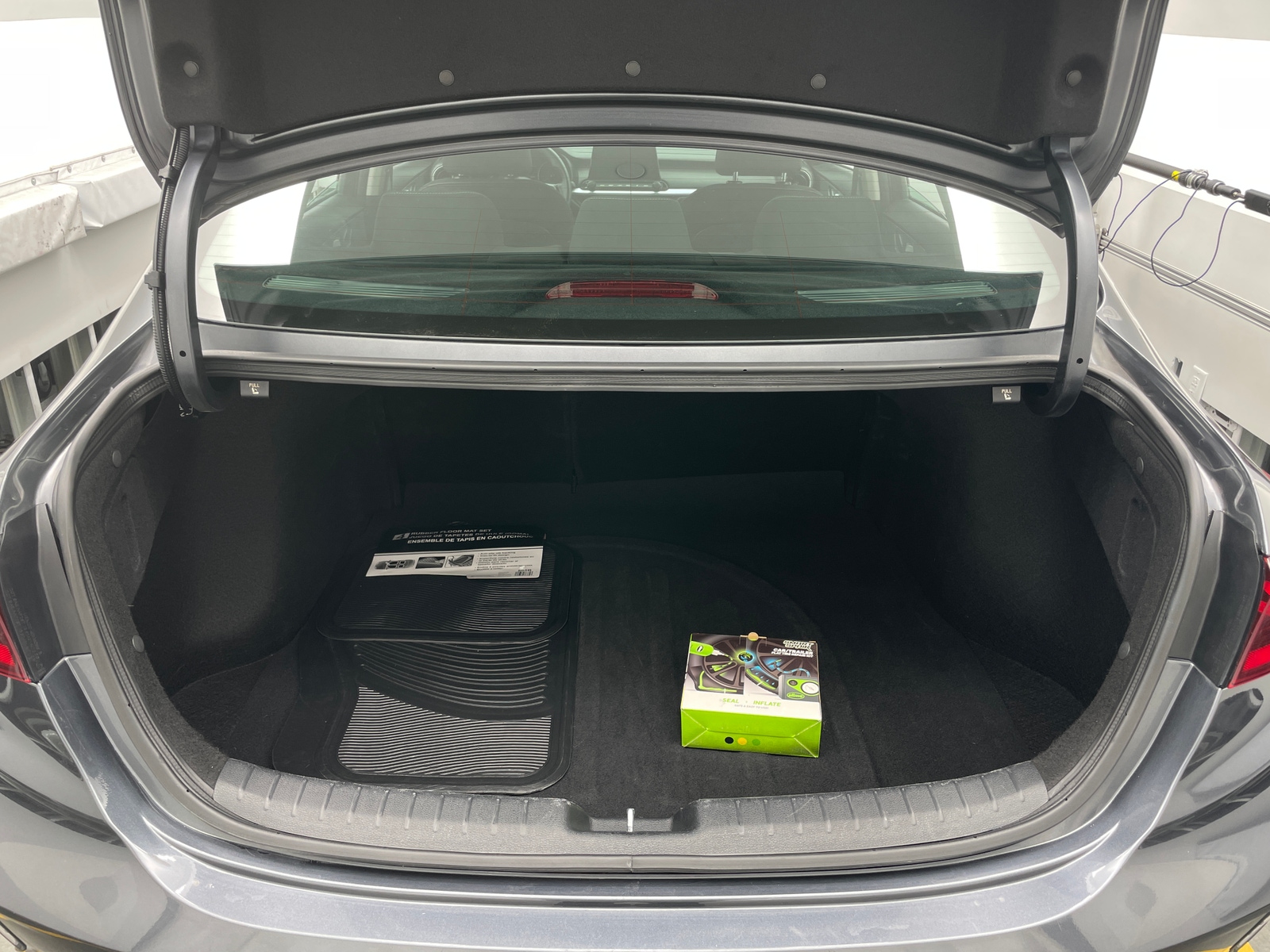 Thumbnail: 2024 Kia Forte - 7