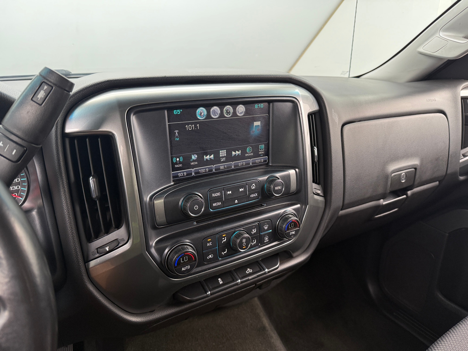 Thumbnail: 2016 Chevrolet Silverado 1500 - 4