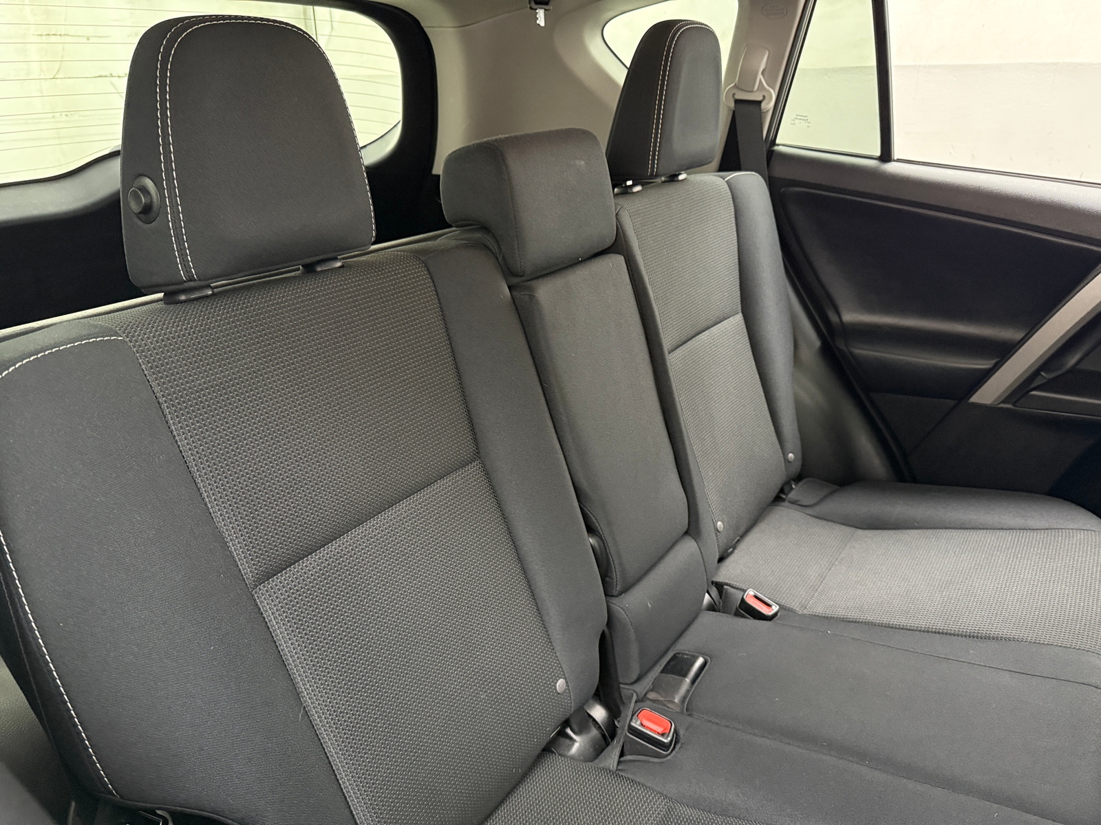 Thumbnail: 2018 Toyota RAV4 - 6