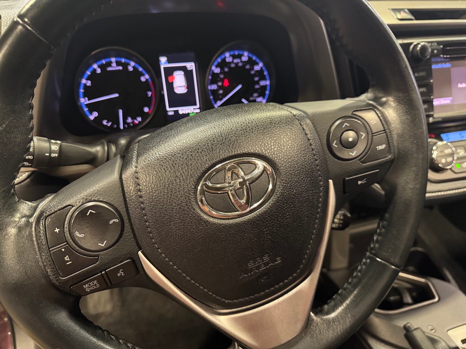 Thumbnail: 2018 Toyota RAV4 - 5
