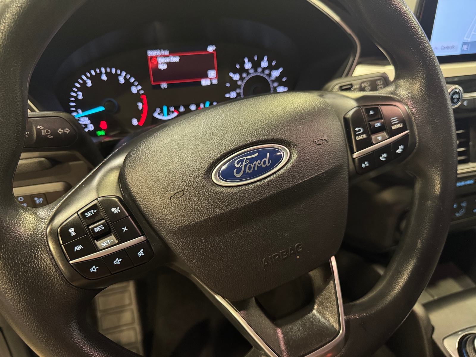 Thumbnail: 2022 Ford Escape - 5