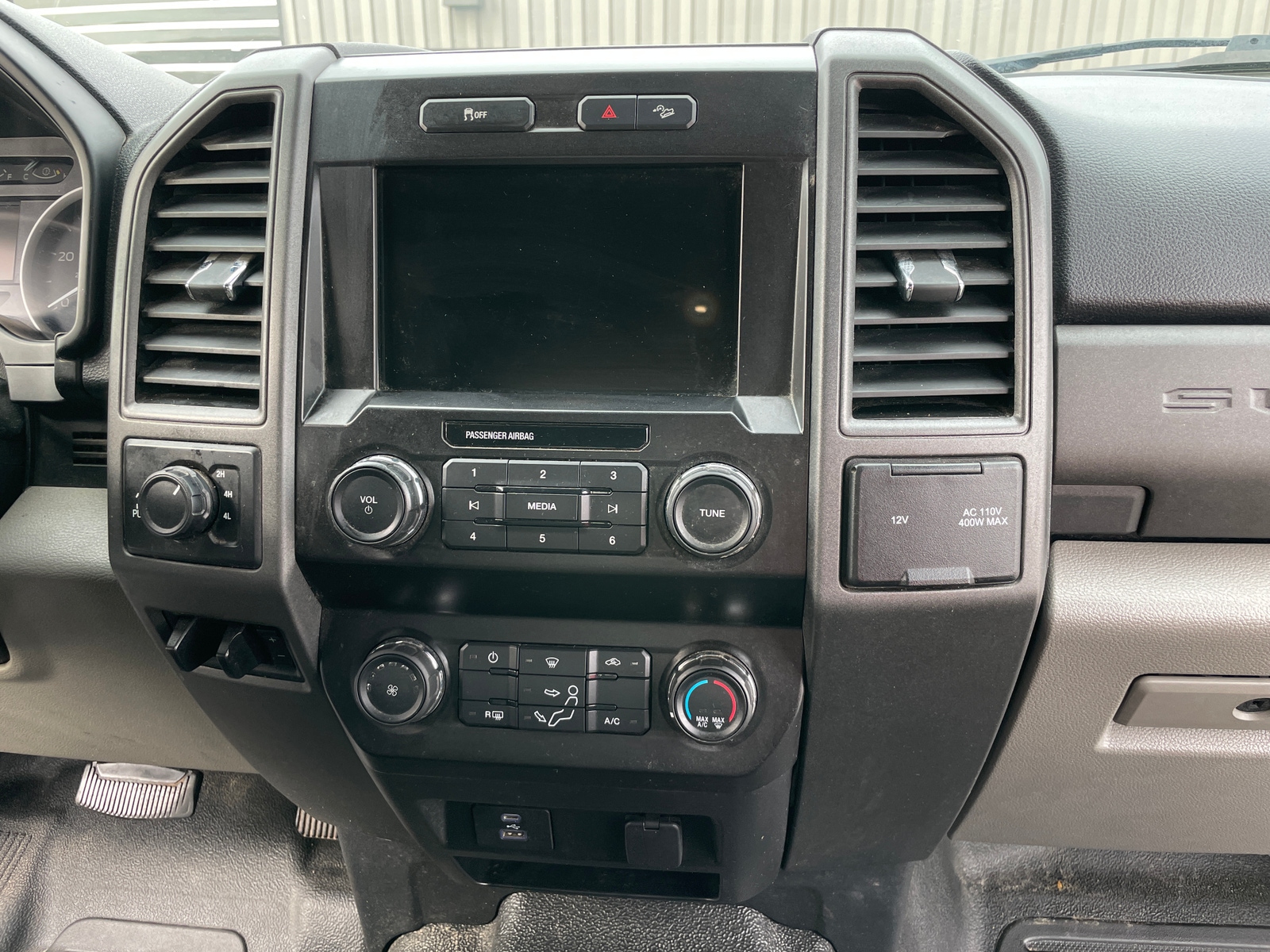 Thumbnail: 2021 Ford Econoline - 4