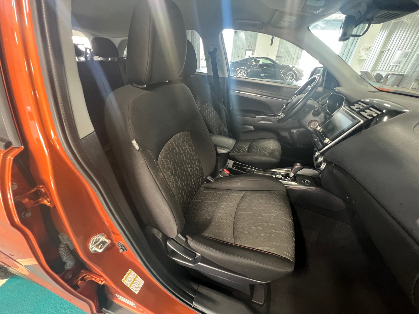 Thumbnail: 2024 Mitsubishi Outlander Sport - 2