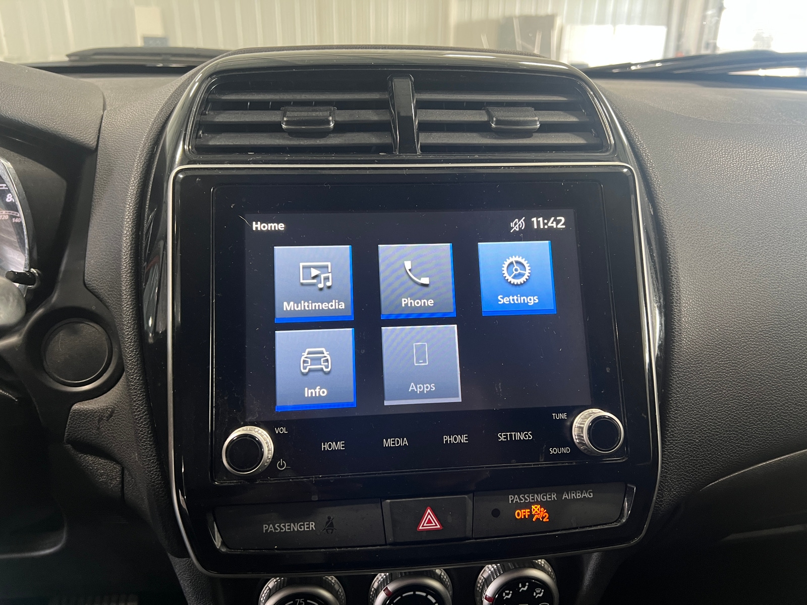 Thumbnail: 2024 Mitsubishi Outlander Sport - 4