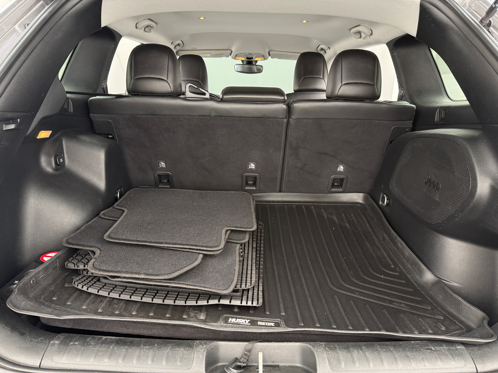 Thumbnail: 2020 Jeep Cherokee - 6