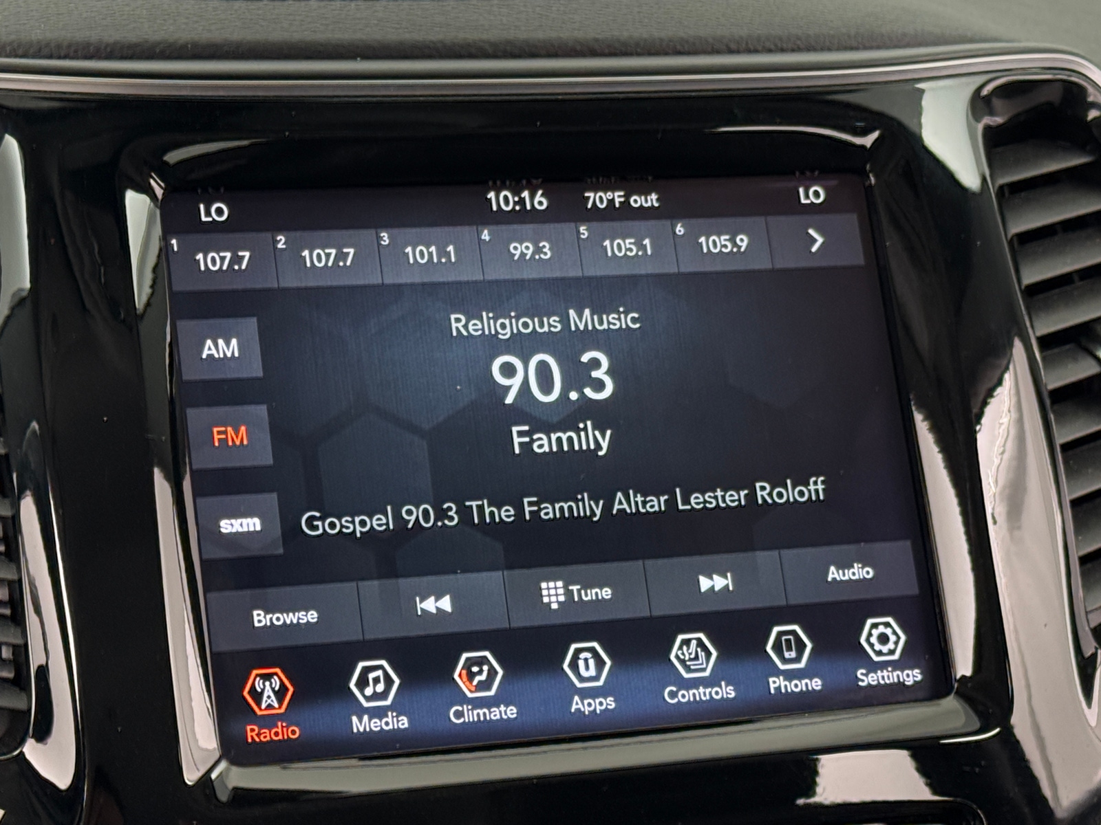 Thumbnail: 2020 Jeep Cherokee - 3