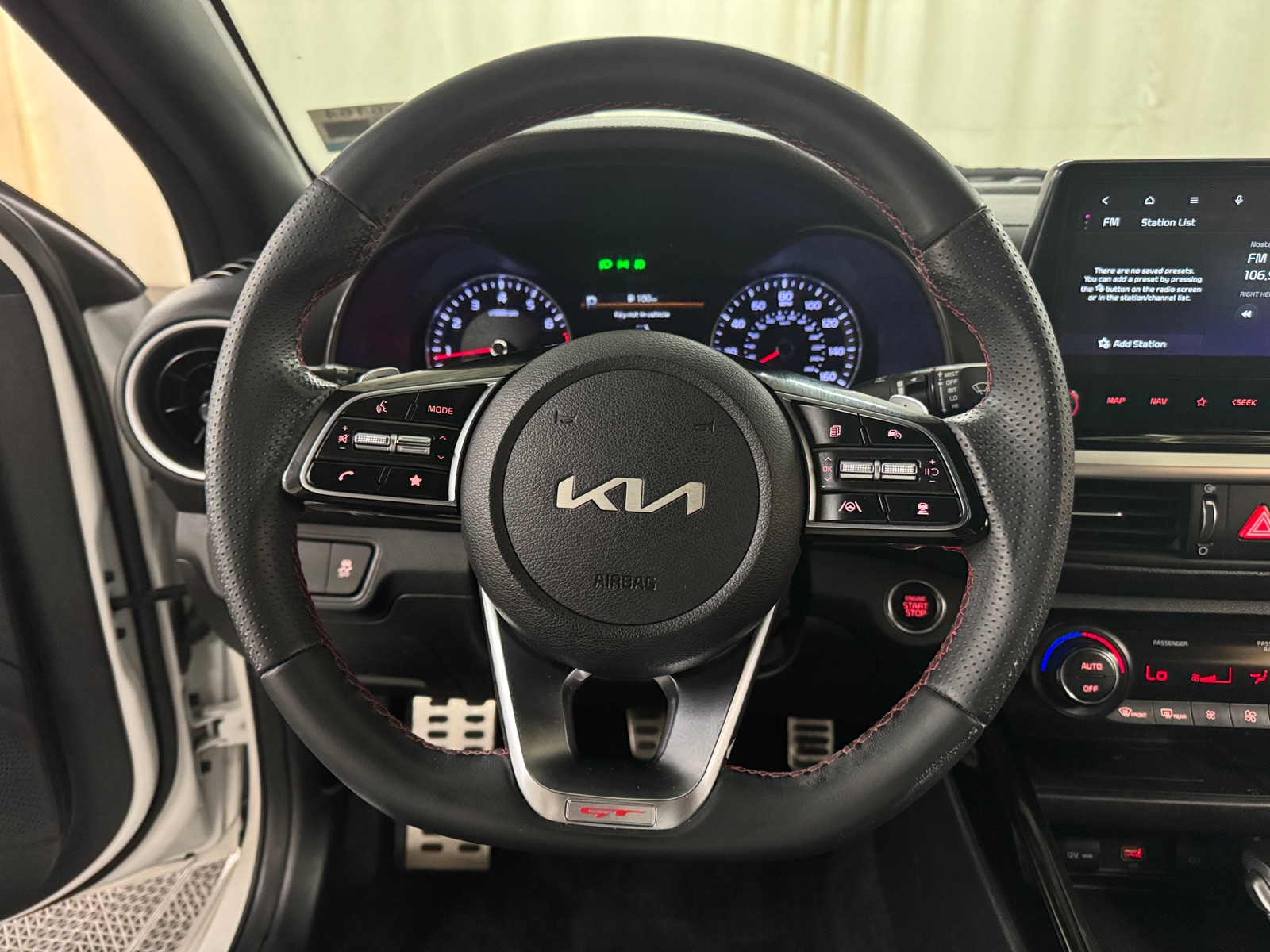 Thumbnail: 2022 Kia Forte - 5