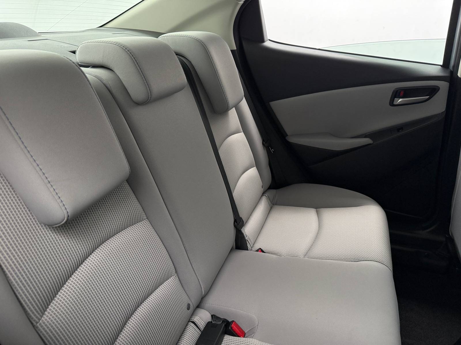 Thumbnail: 2019 Toyota Yaris - 6