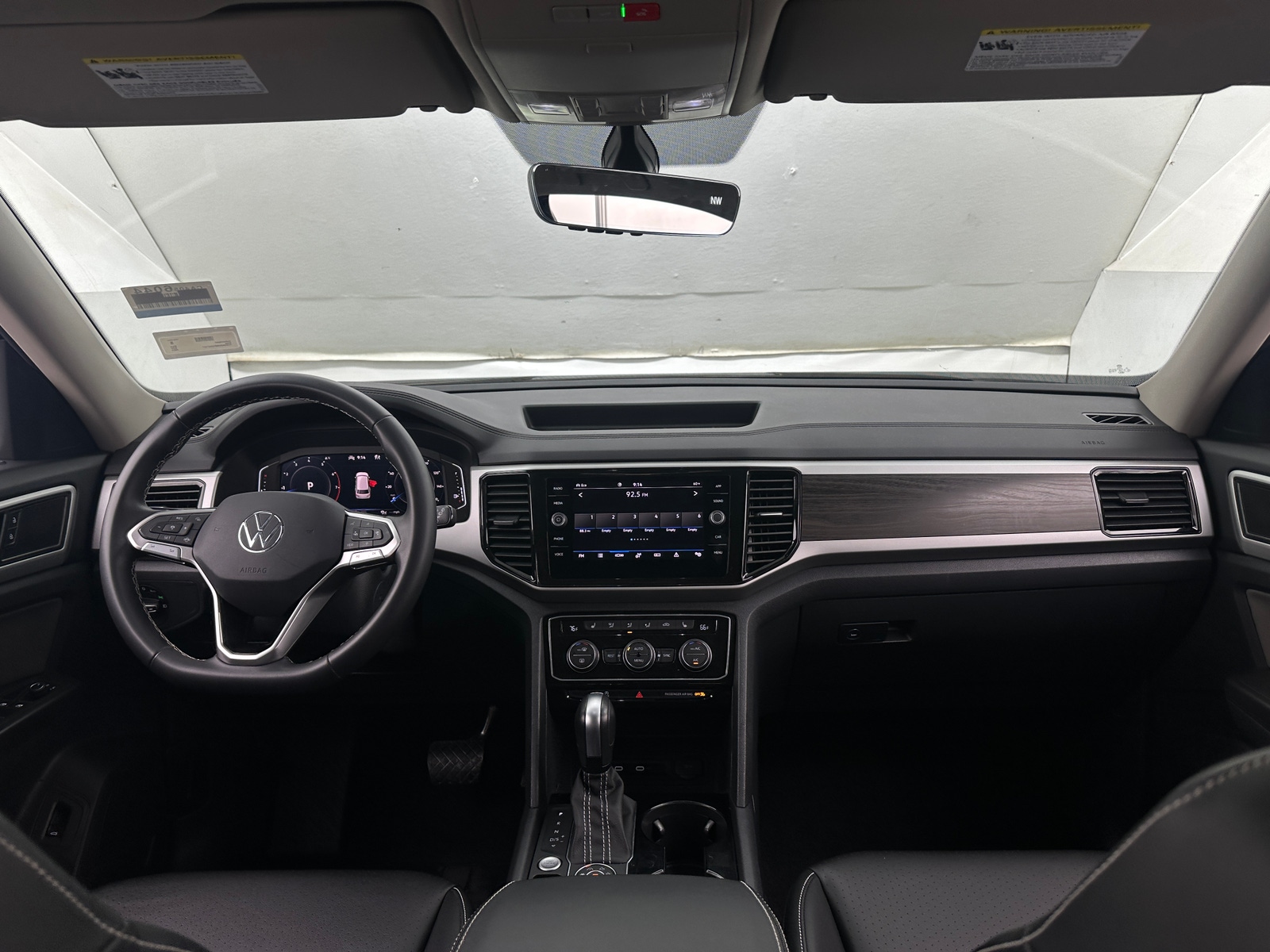 Thumbnail: 2023 Volkswagen Atlas - 2