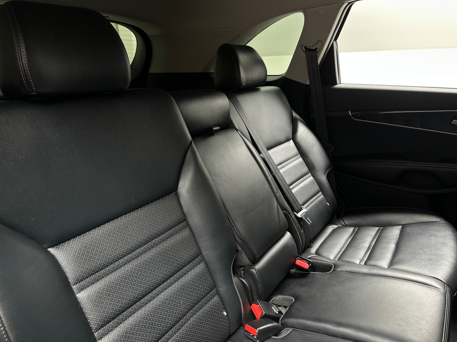 Thumbnail: 2016 Kia Sorento - 5