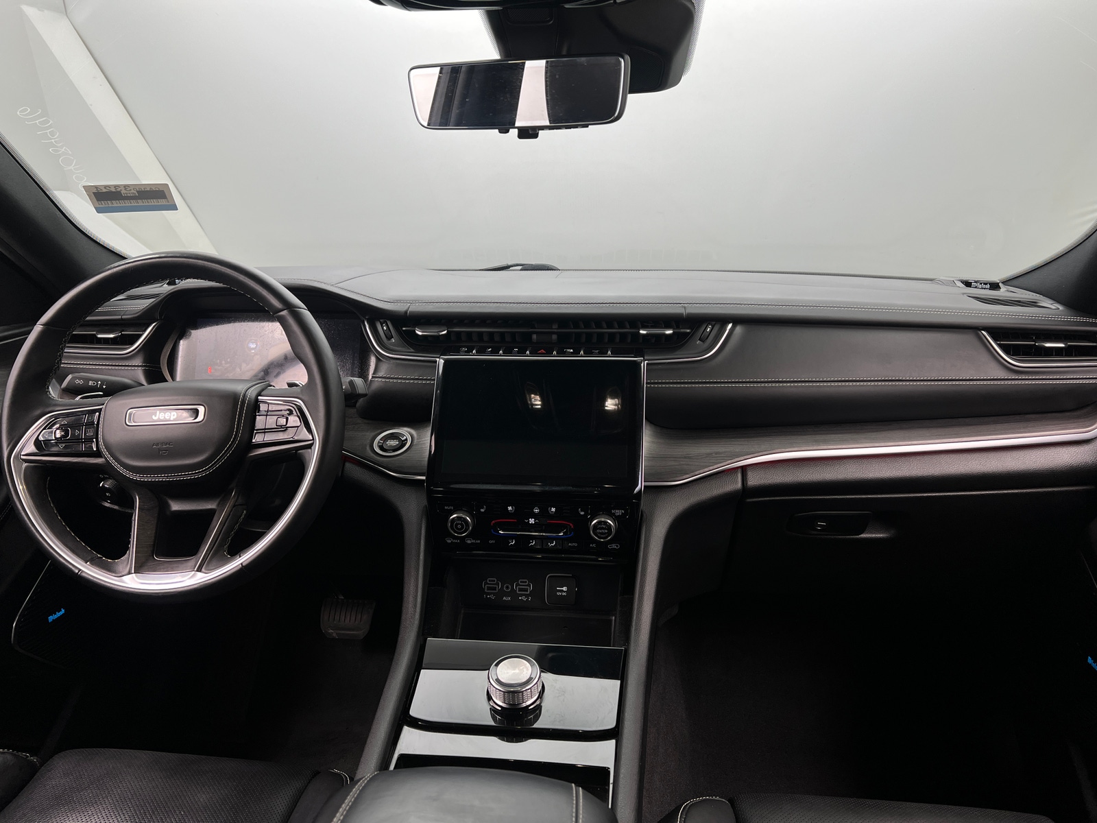 Thumbnail: 2022 Jeep Grand Cherokee L - 2