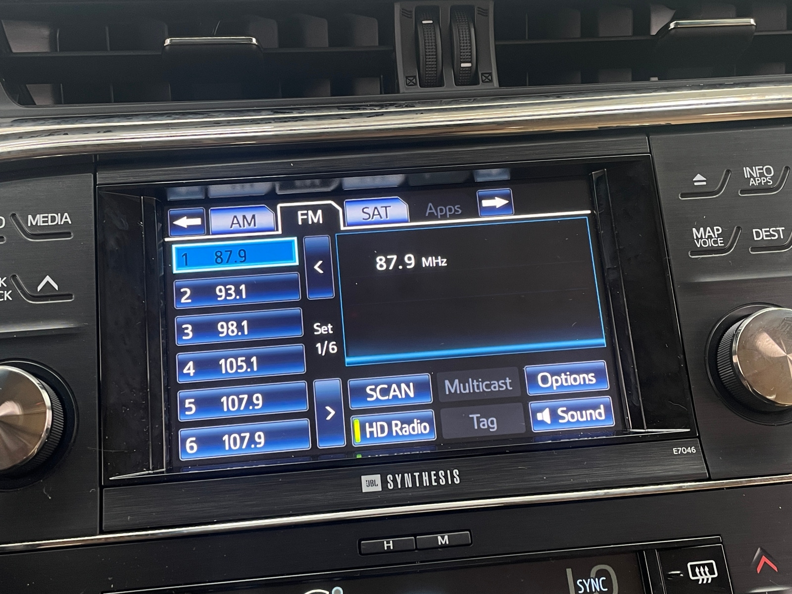 Thumbnail: 2013 Toyota Avalon - 4