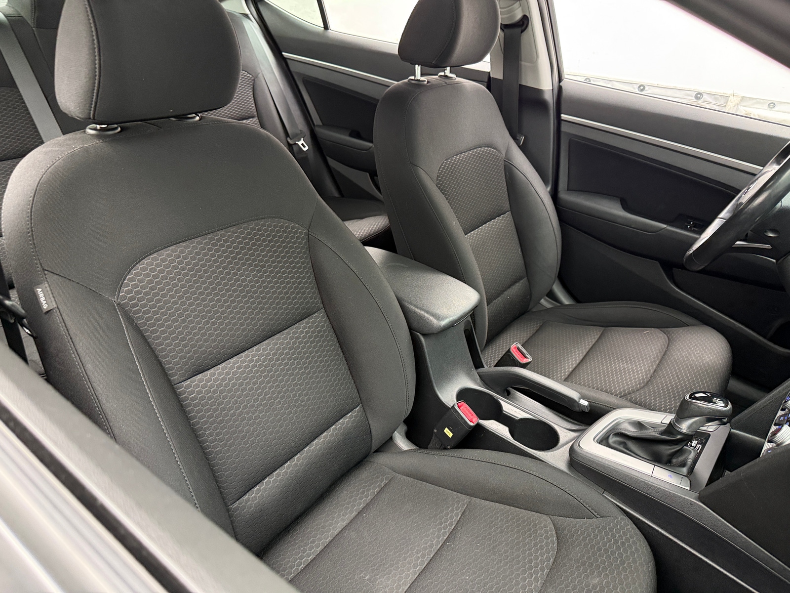 Thumbnail: 2019 Hyundai Elantra - 2