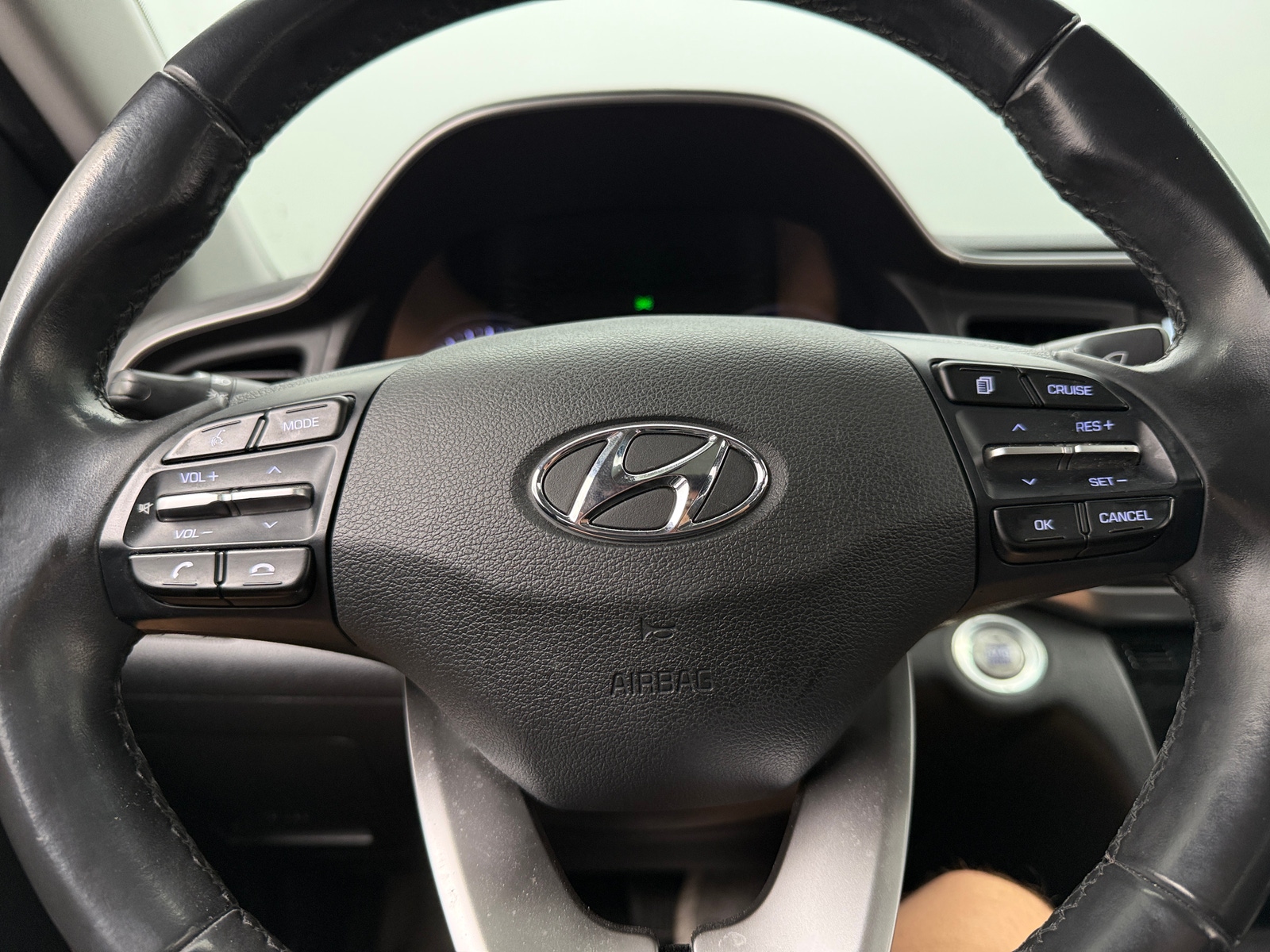 Thumbnail: 2019 Hyundai Elantra - 5