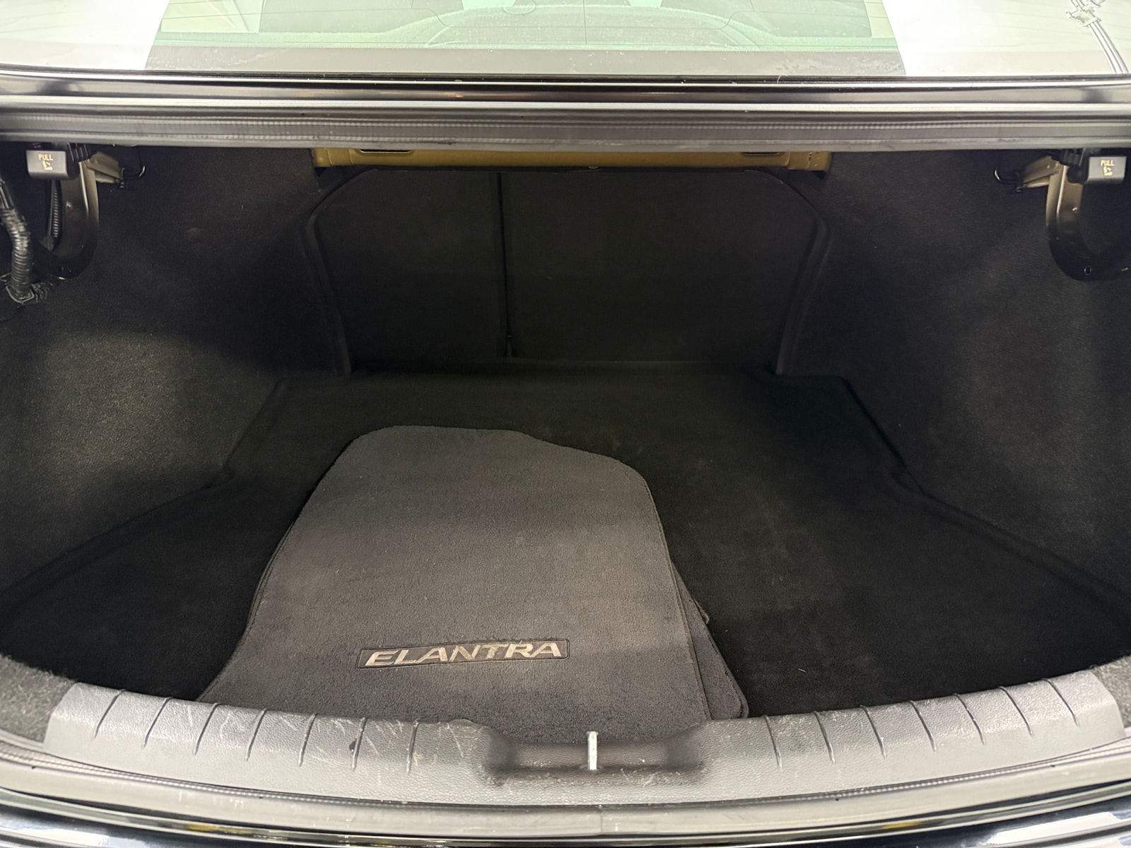 Thumbnail: 2019 Hyundai Elantra - 7