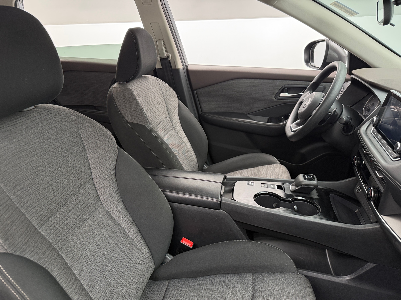 Thumbnail: 2023 Nissan Rogue - 2