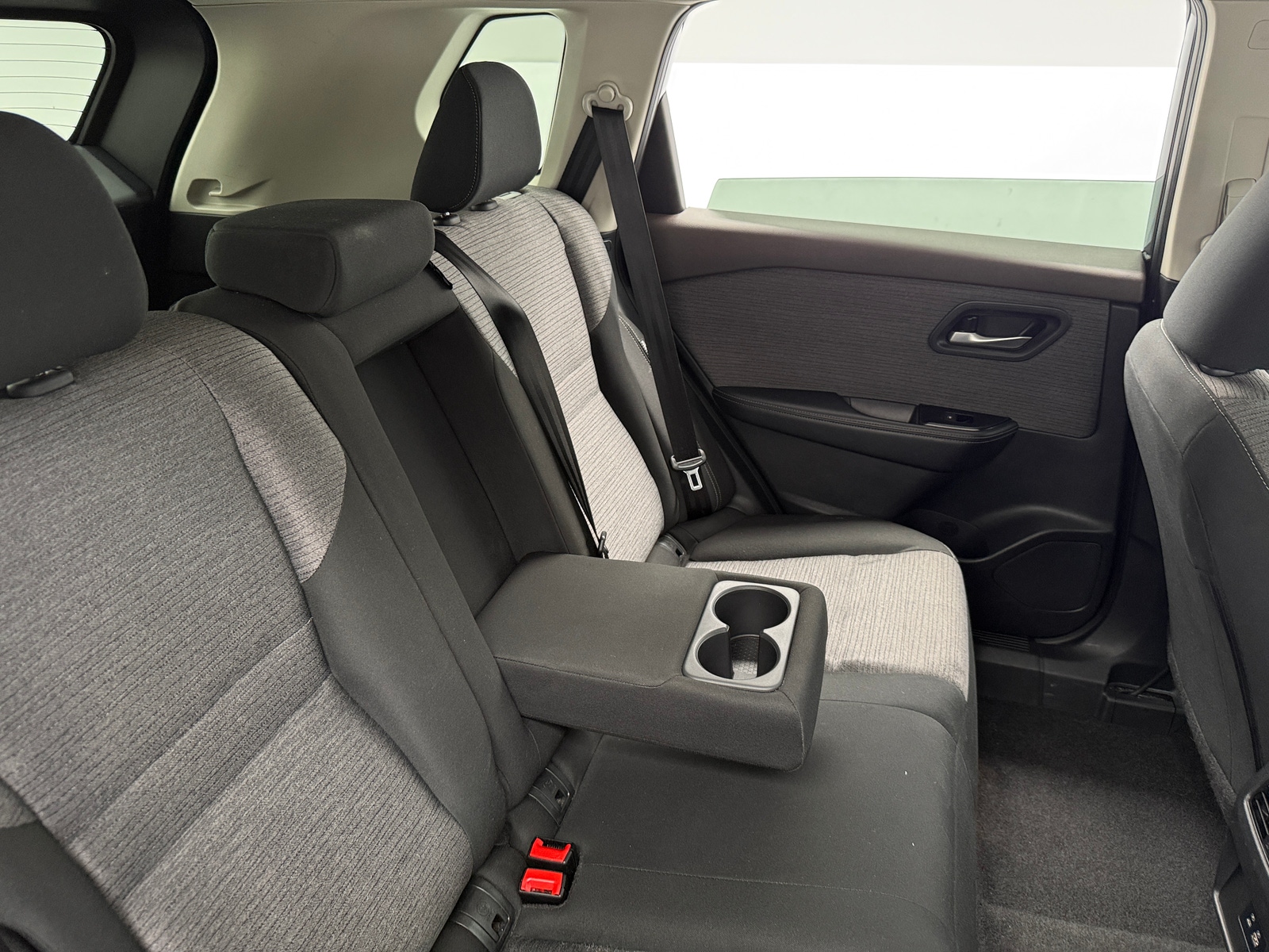 Thumbnail: 2023 Nissan Rogue - 6