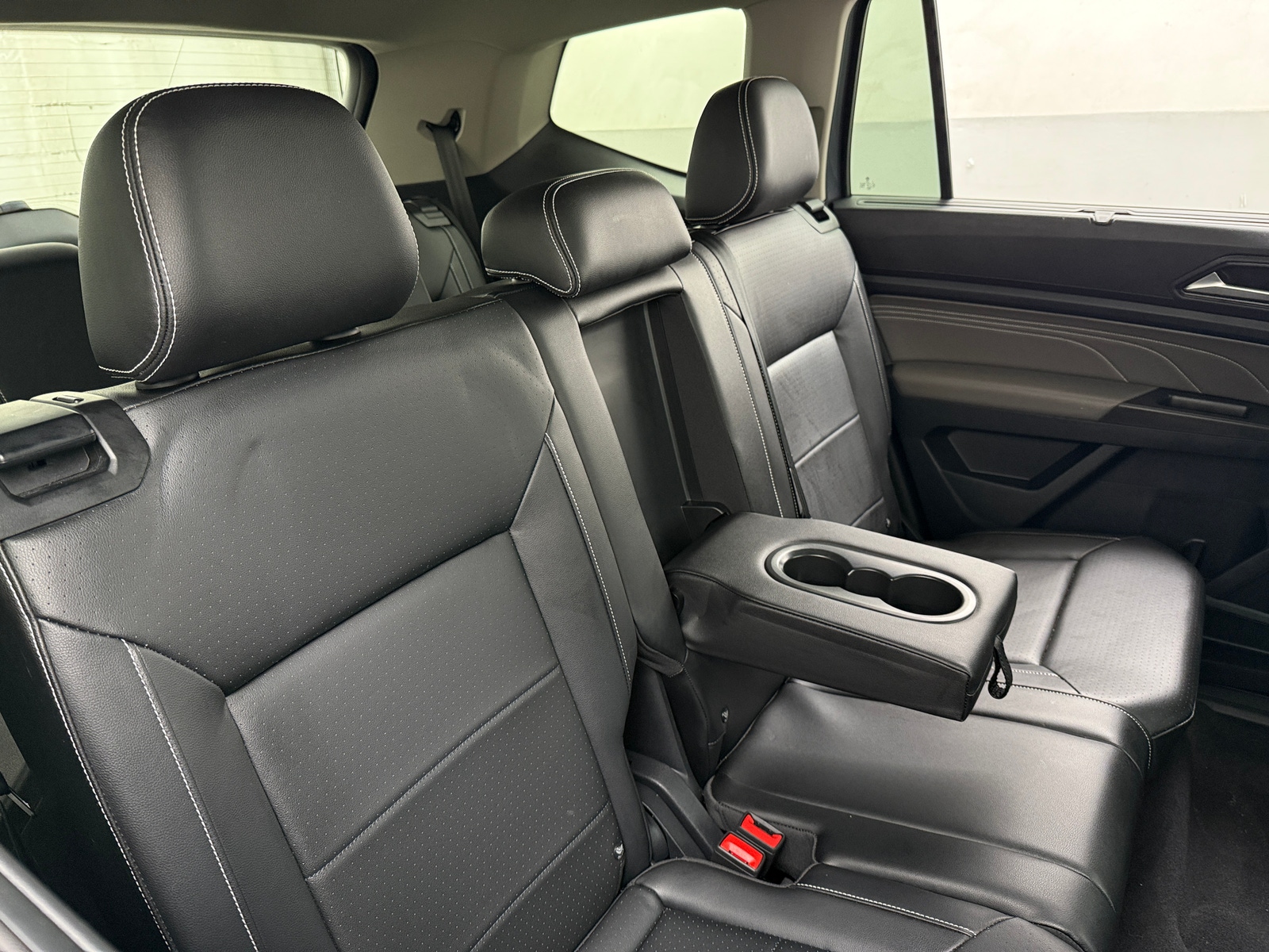 Thumbnail: 2022 Volkswagen Atlas - 5