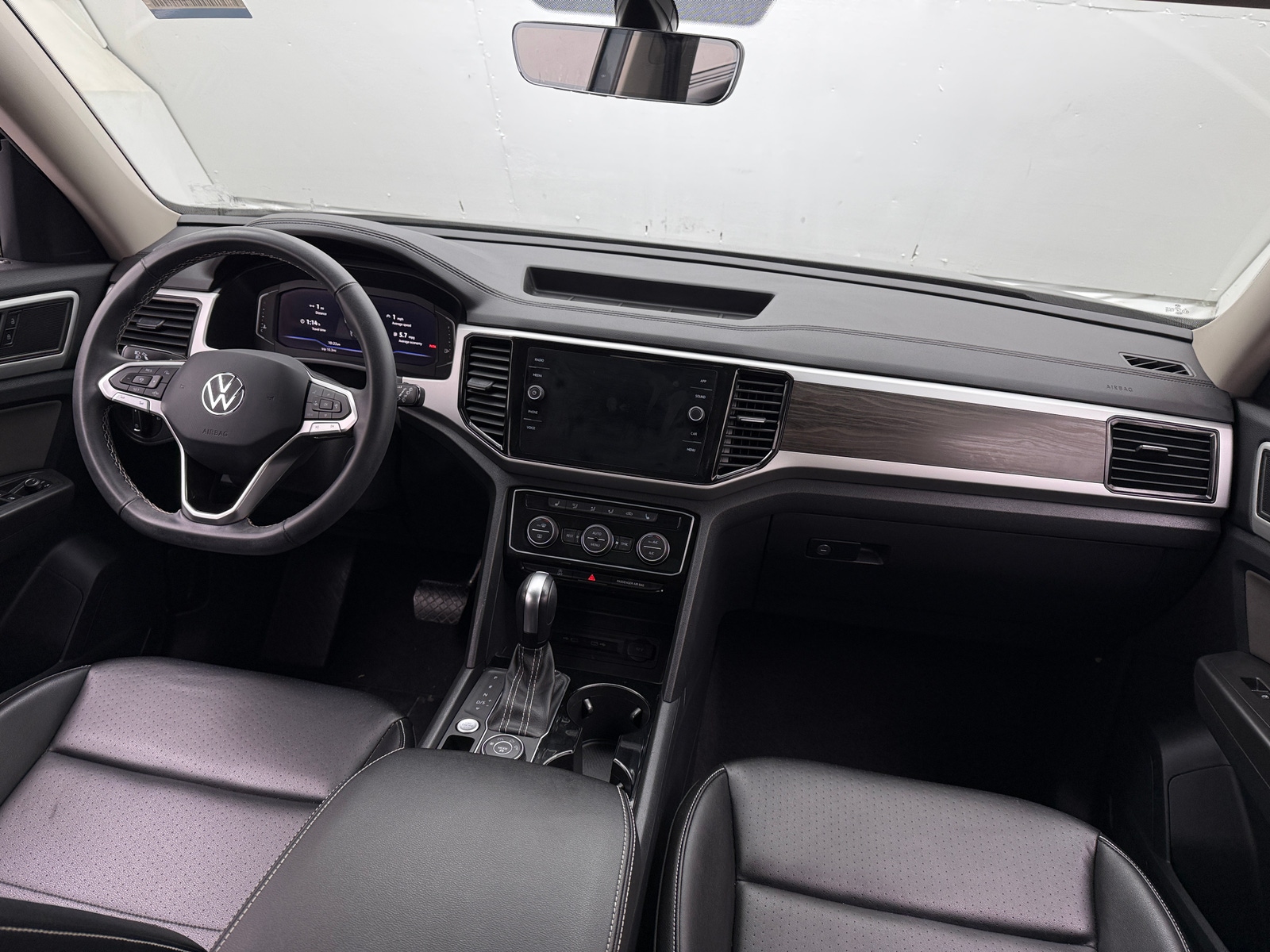 Thumbnail: 2022 Volkswagen Atlas - 2