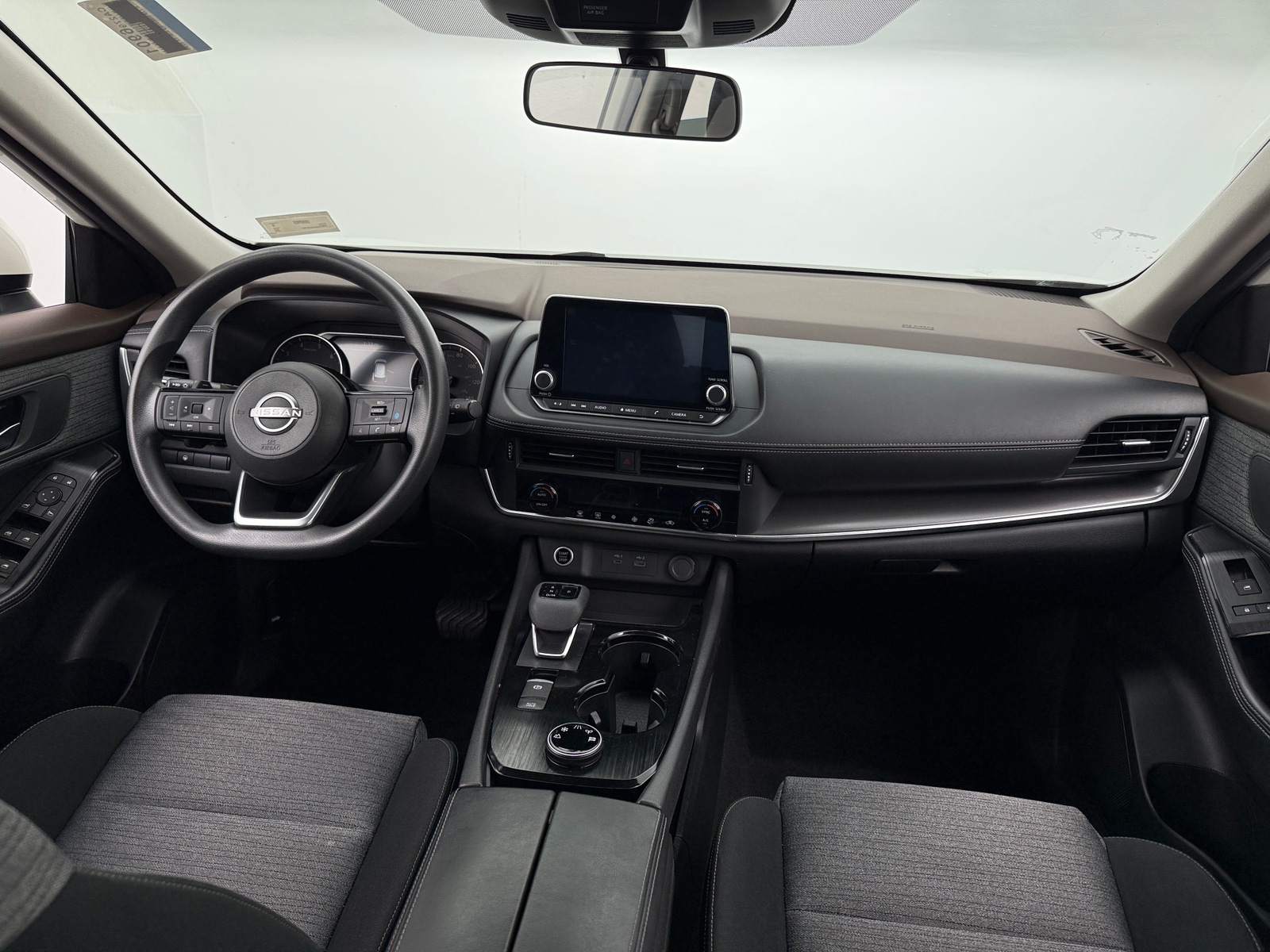 Thumbnail: 2023 Nissan Rogue - 3