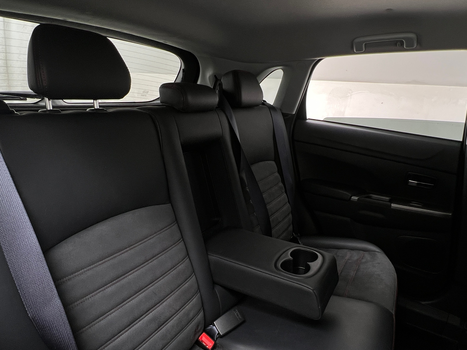 Thumbnail: 2018 Mitsubishi Outlander Sport - 6