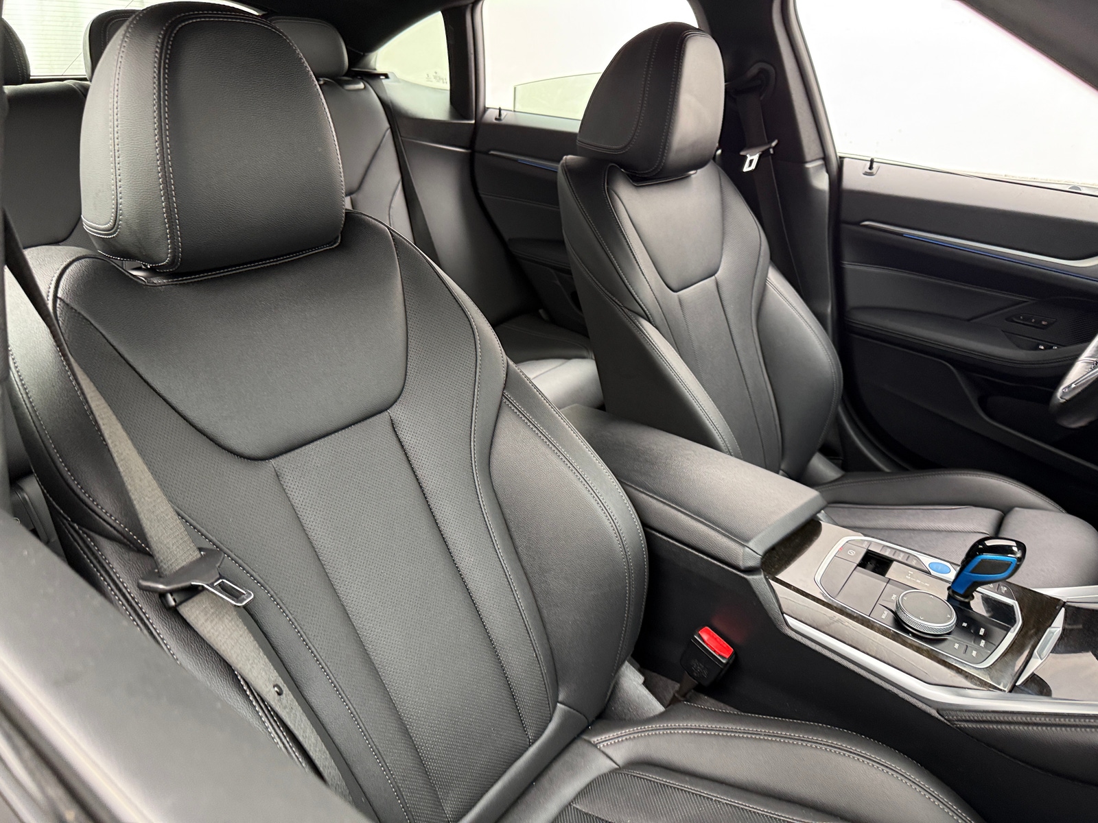 Thumbnail: 2023 BMW i4 - 2