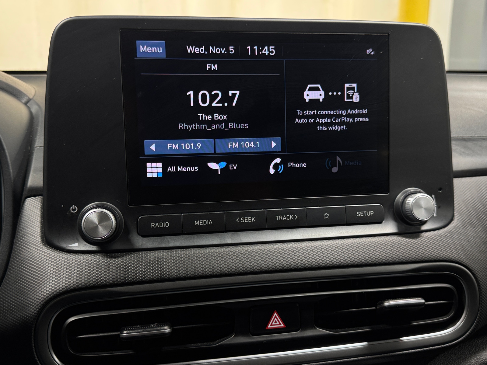 Thumbnail: 2023 Hyundai Kona - 4