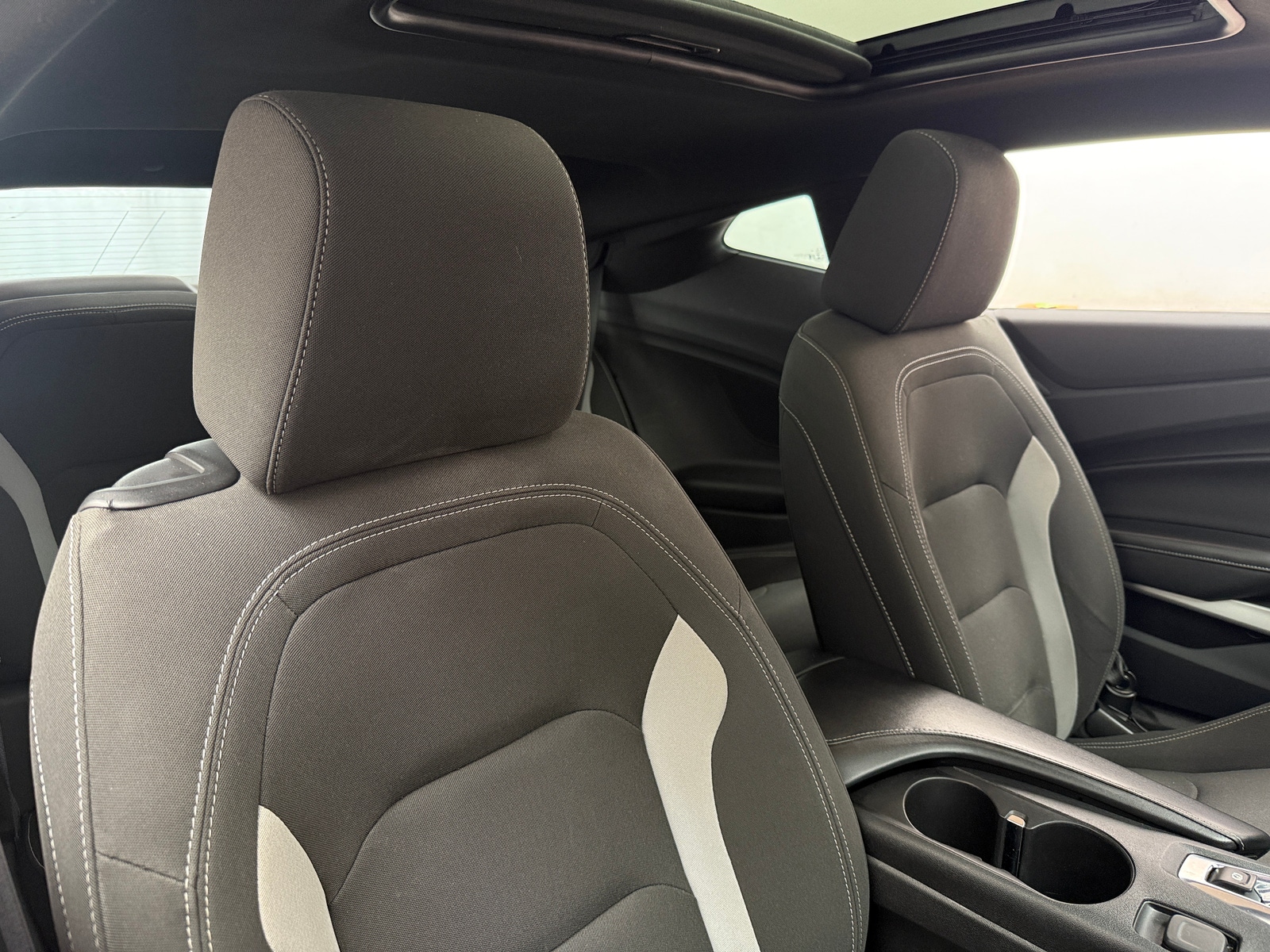 Thumbnail: 2019 Chevrolet Camaro - 2