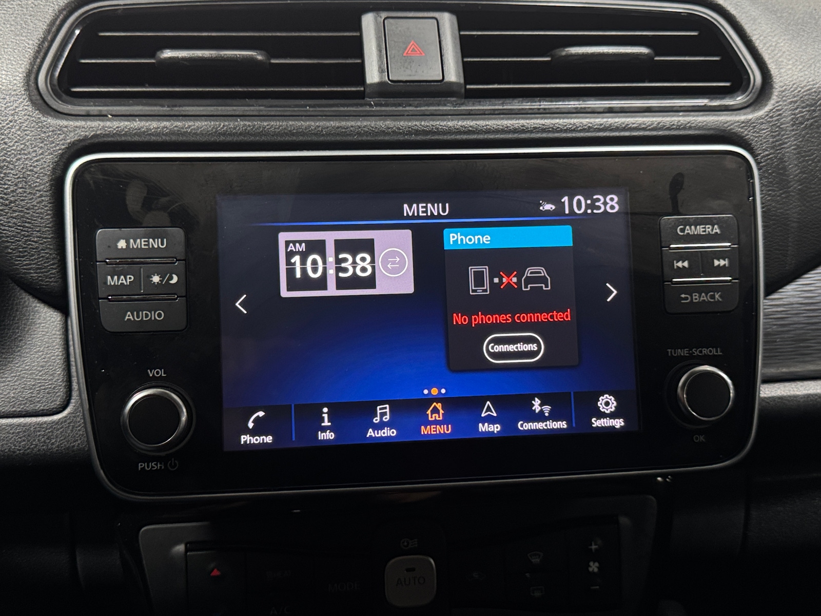 Thumbnail: 2021 Nissan Leaf - 3