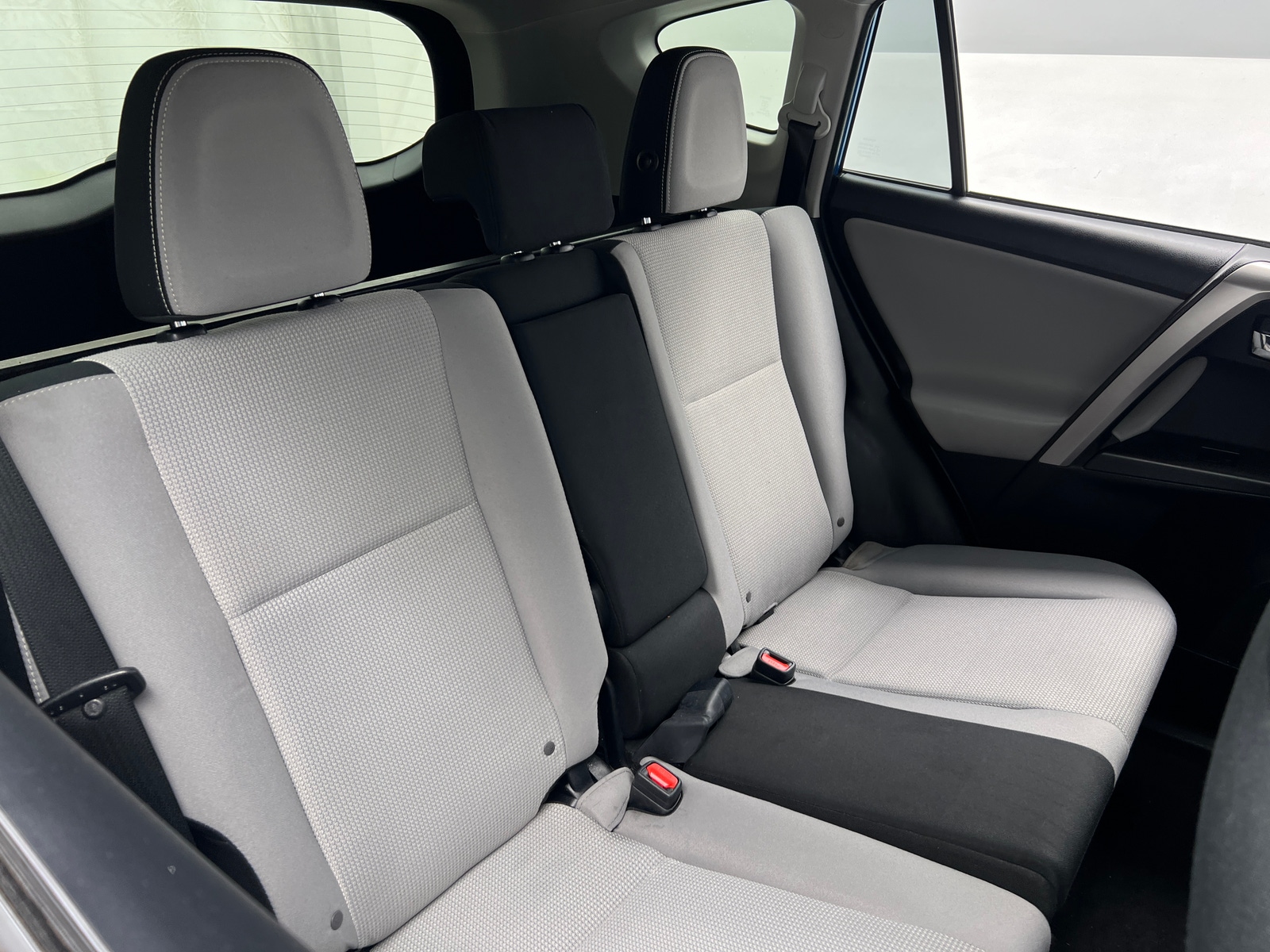 Thumbnail: 2018 Toyota RAV4 - 6