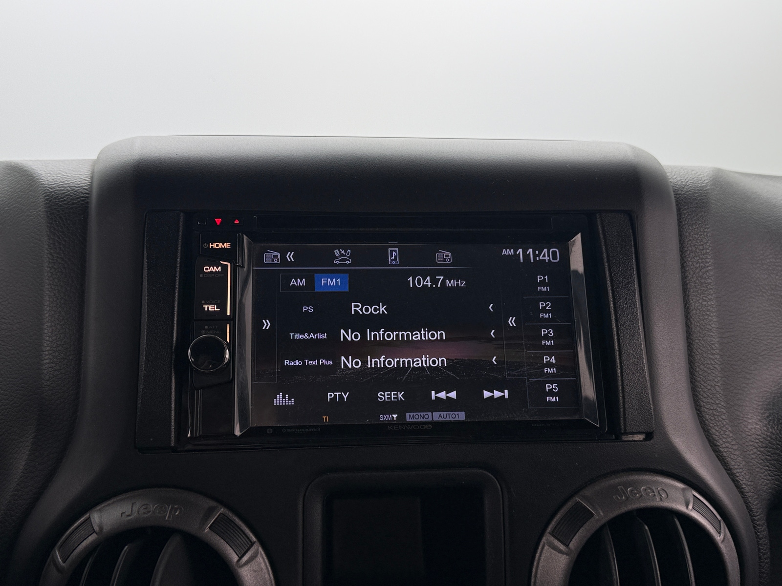 Thumbnail: 2017 Jeep Wrangler - 4