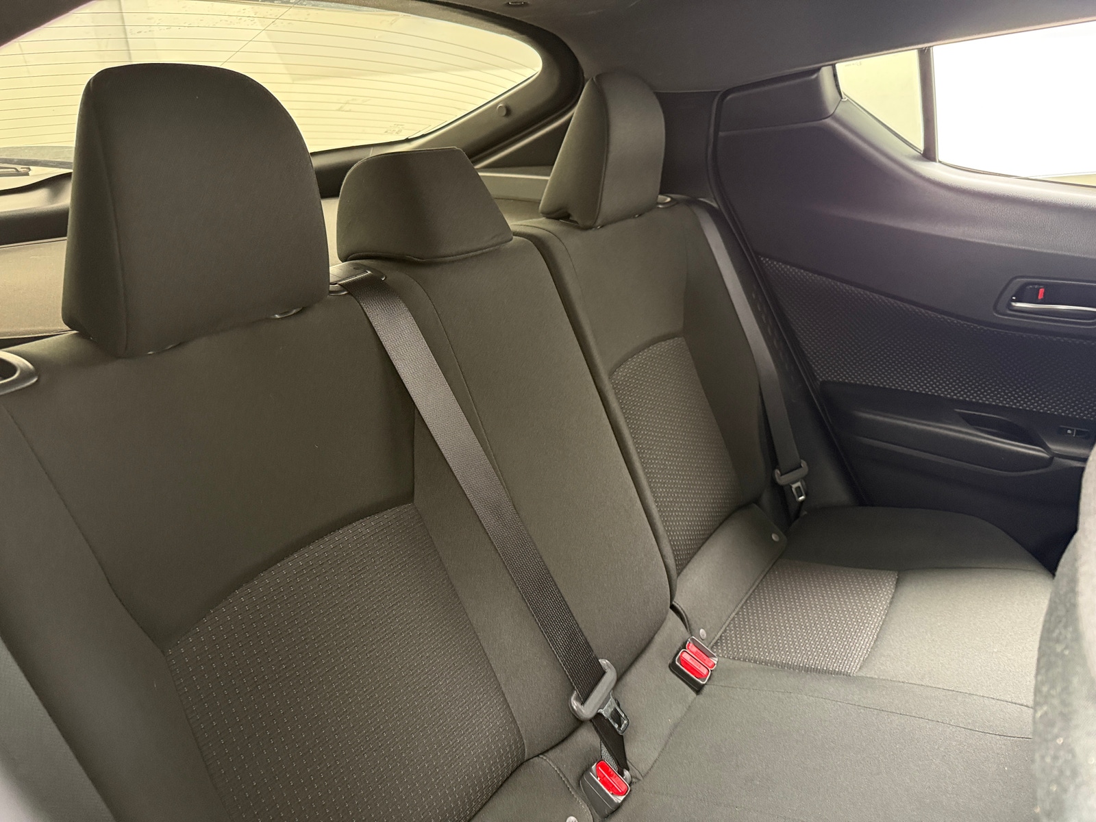 Thumbnail: 2018 Toyota C-HR - 6