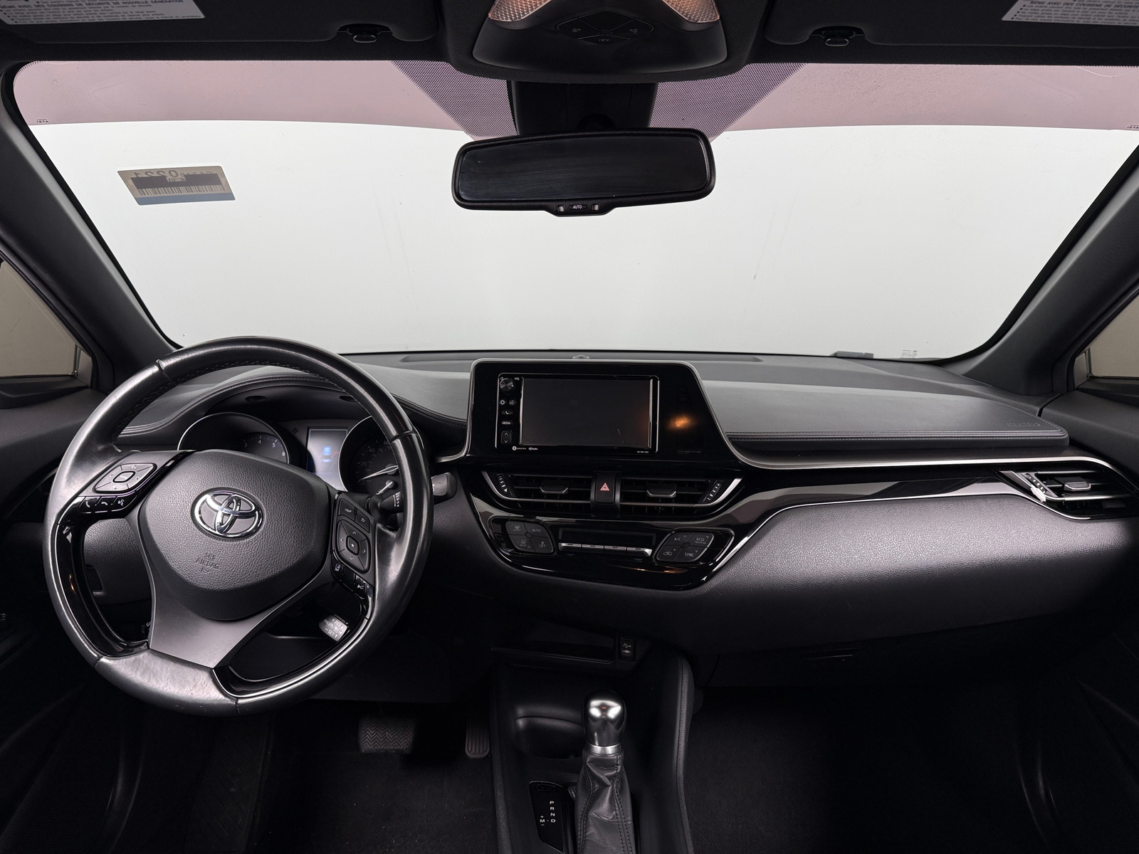 Thumbnail: 2018 Toyota C-HR - 3